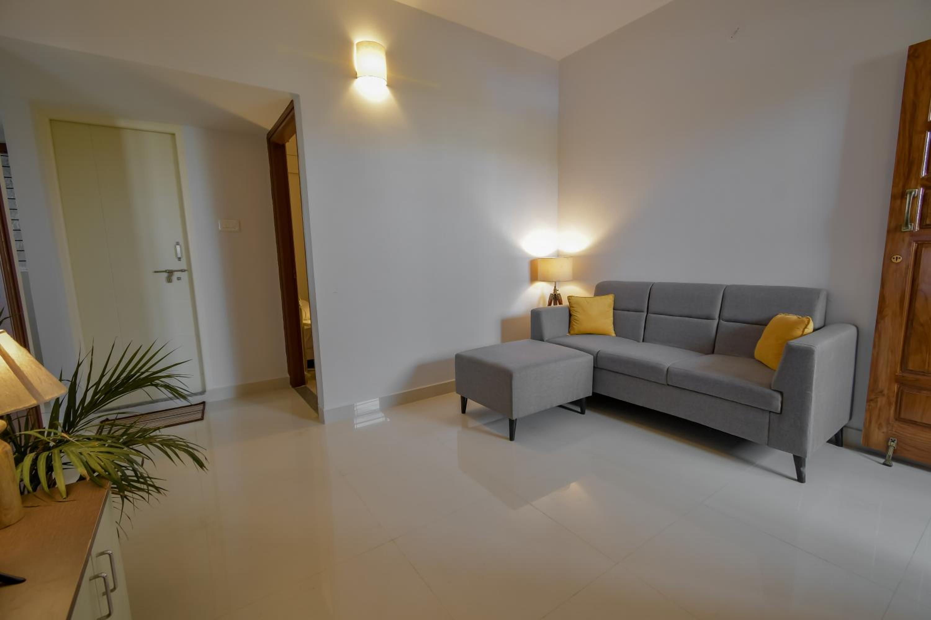 Two-Bedroom Apartment - Photo 2