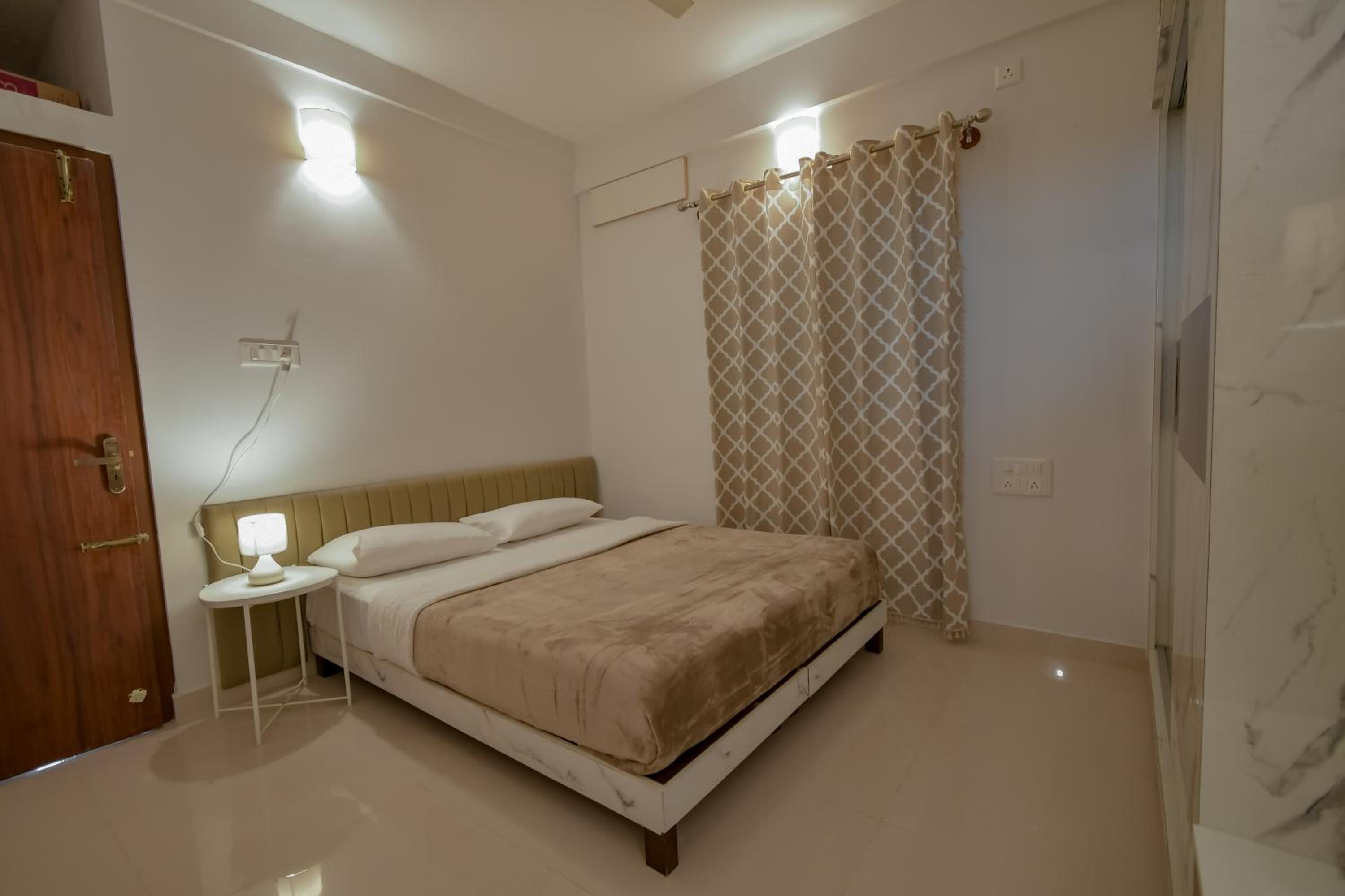 Two-Bedroom Apartment - Photo 12