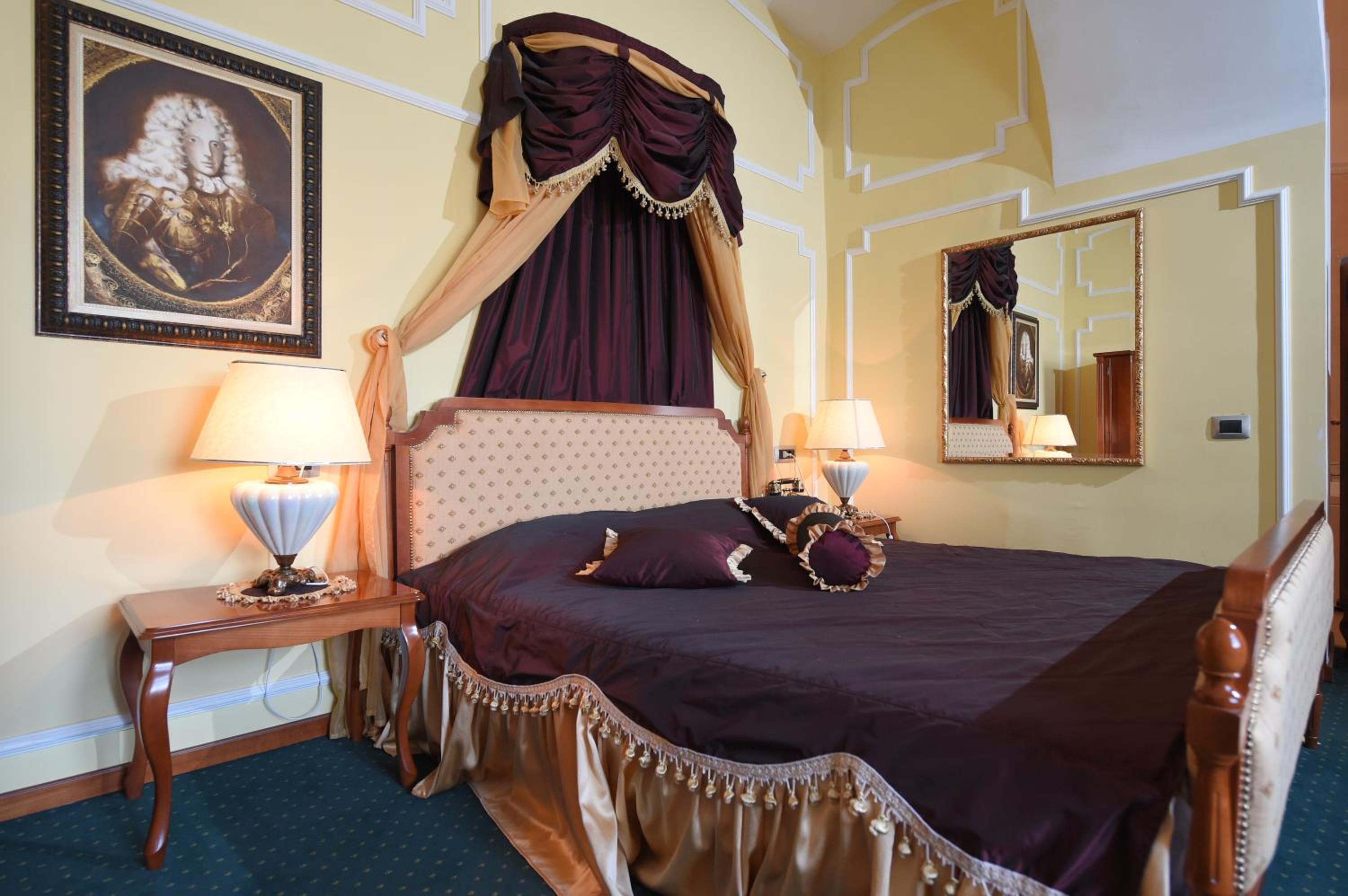 Royal Suite photo 1
