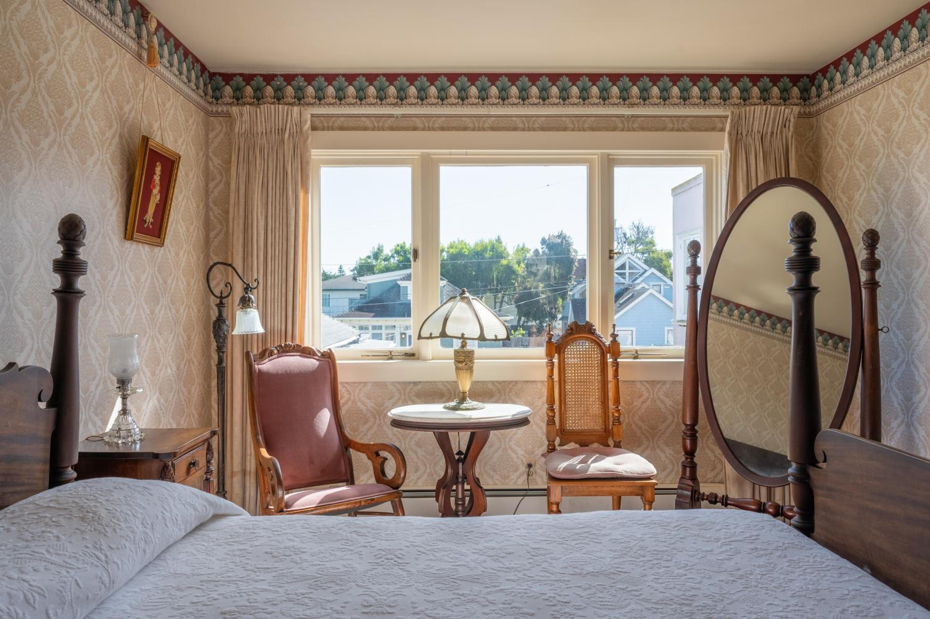 Queen Room with Inland View
