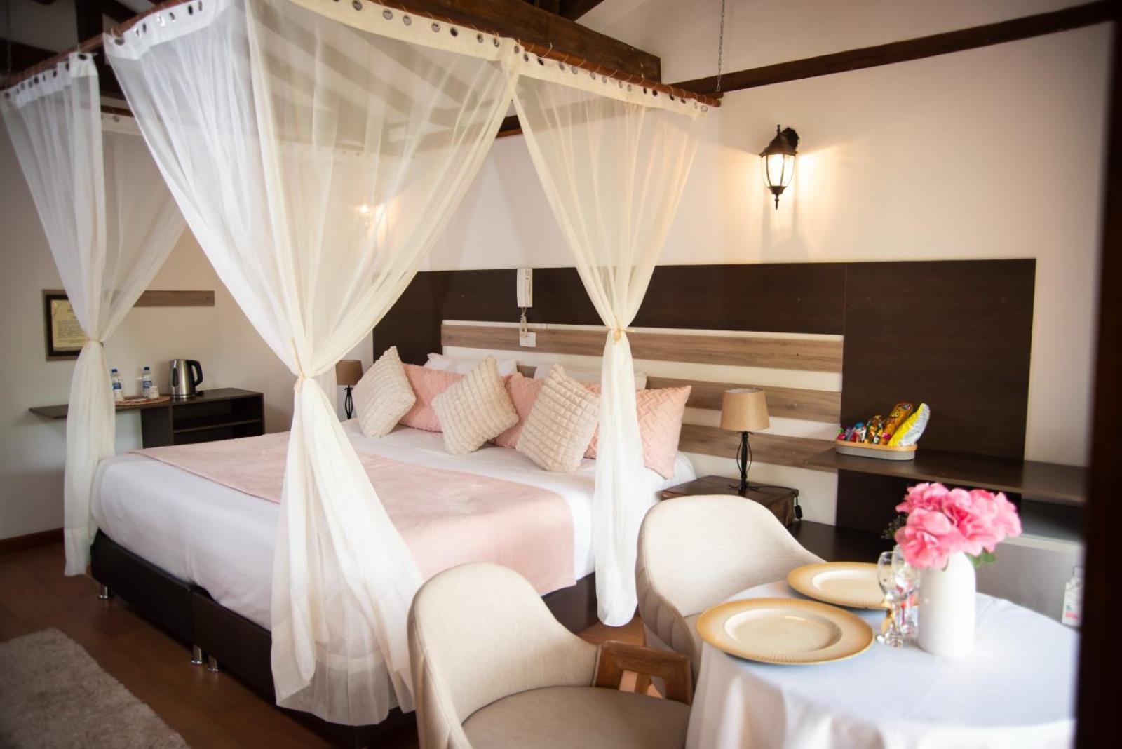 Queen Room with Spa Bath