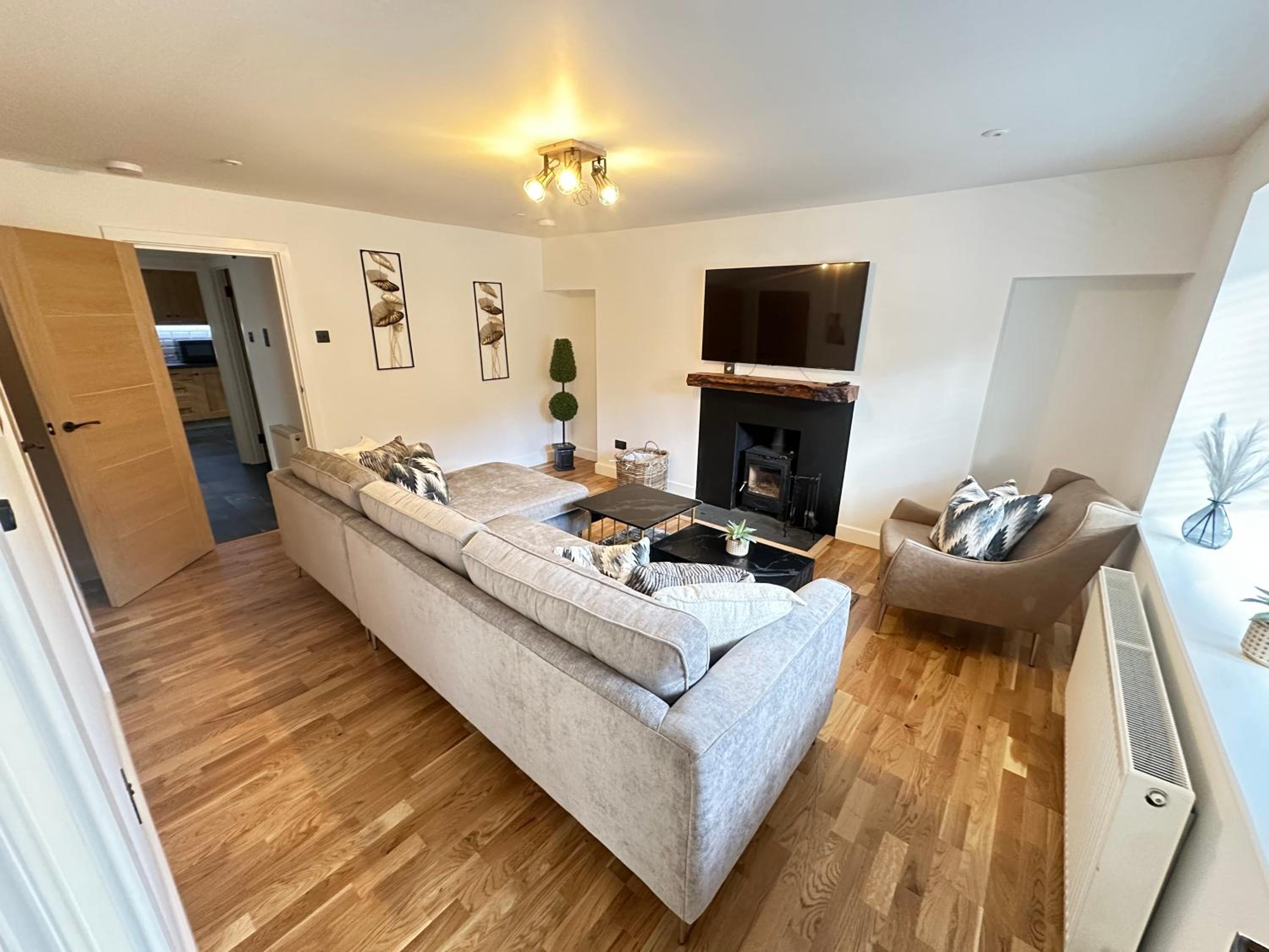 Four-Bedroom House photo 1