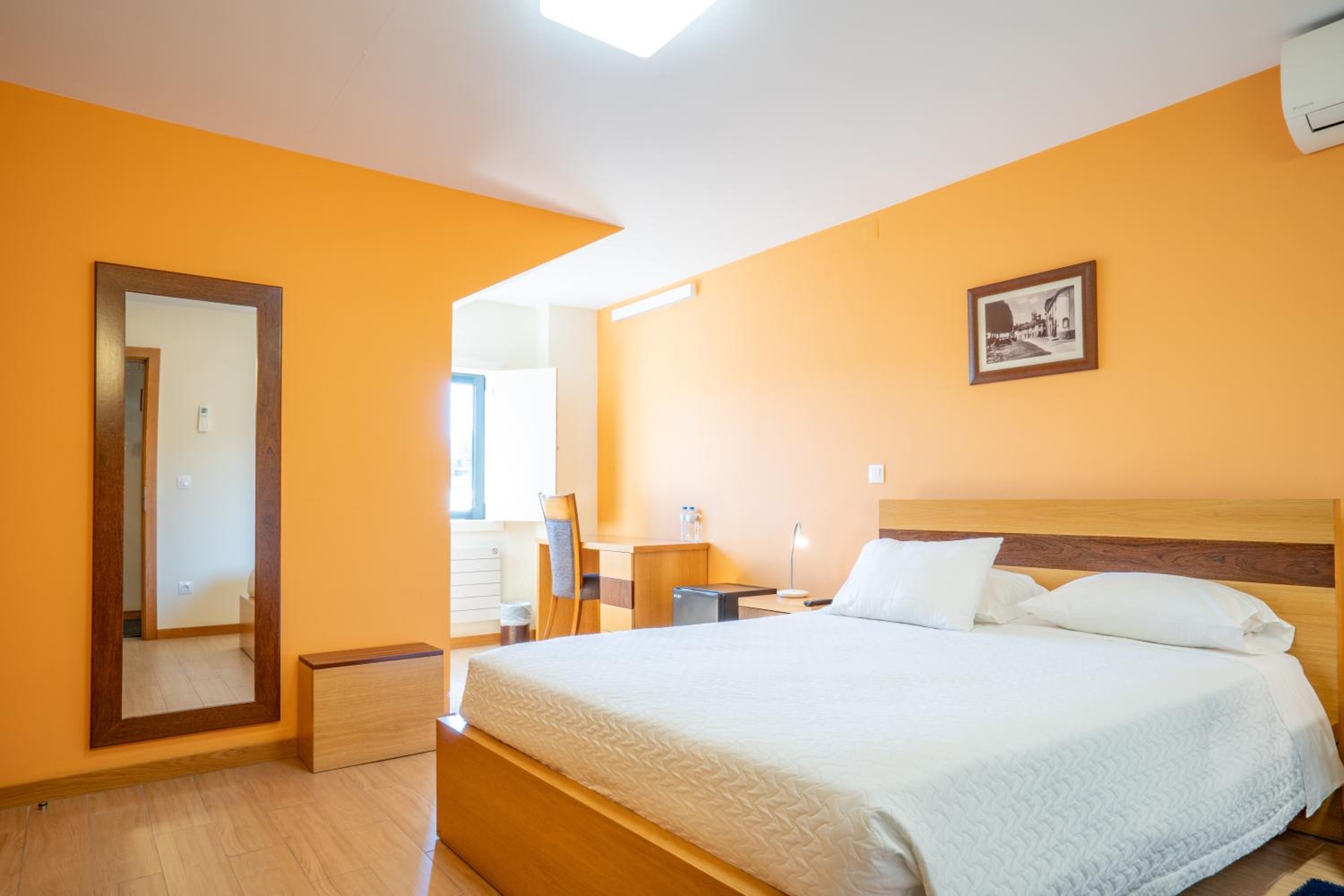Standard Double Room - Photo 5