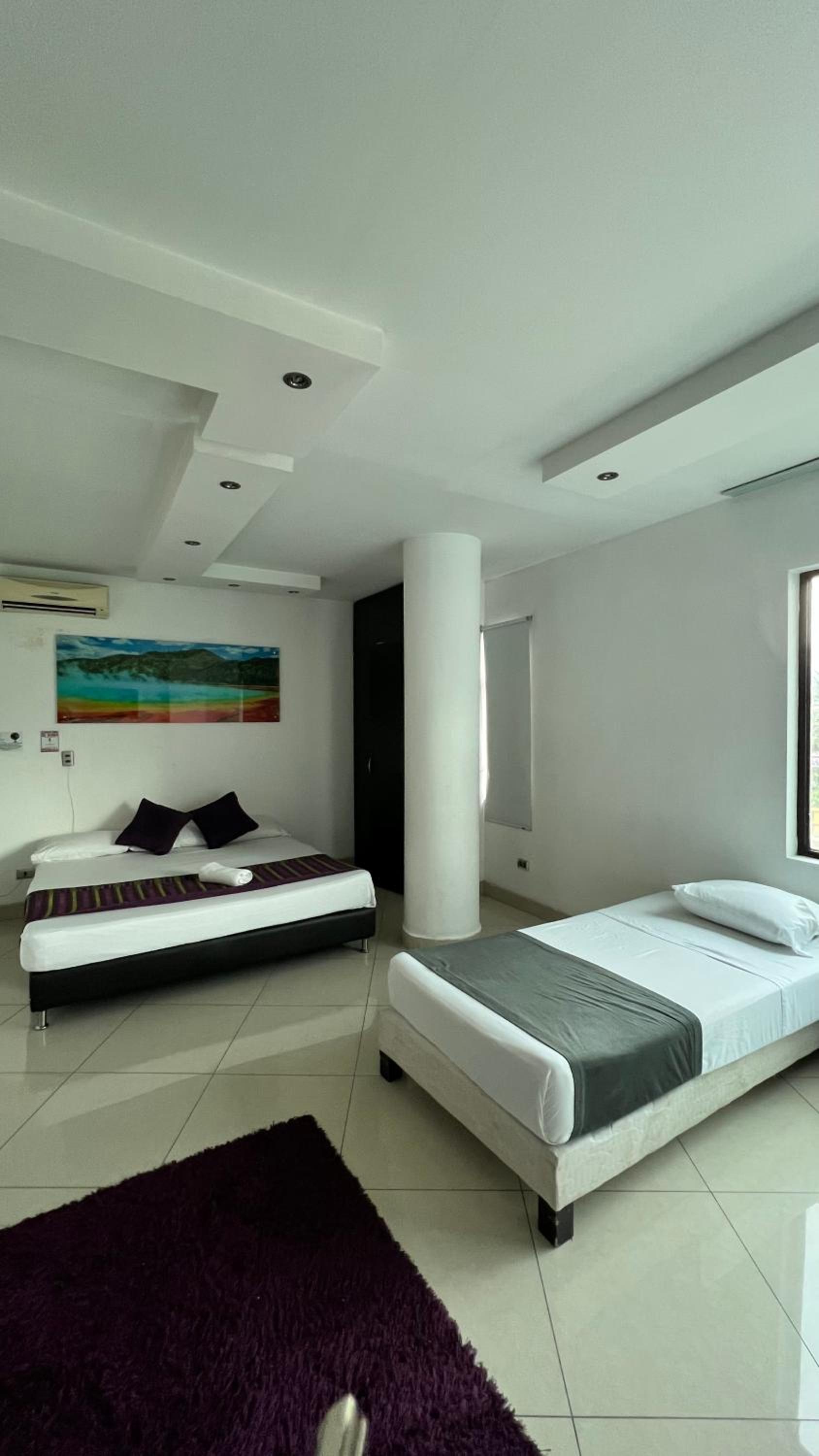 Standard Family Room - Photo 5