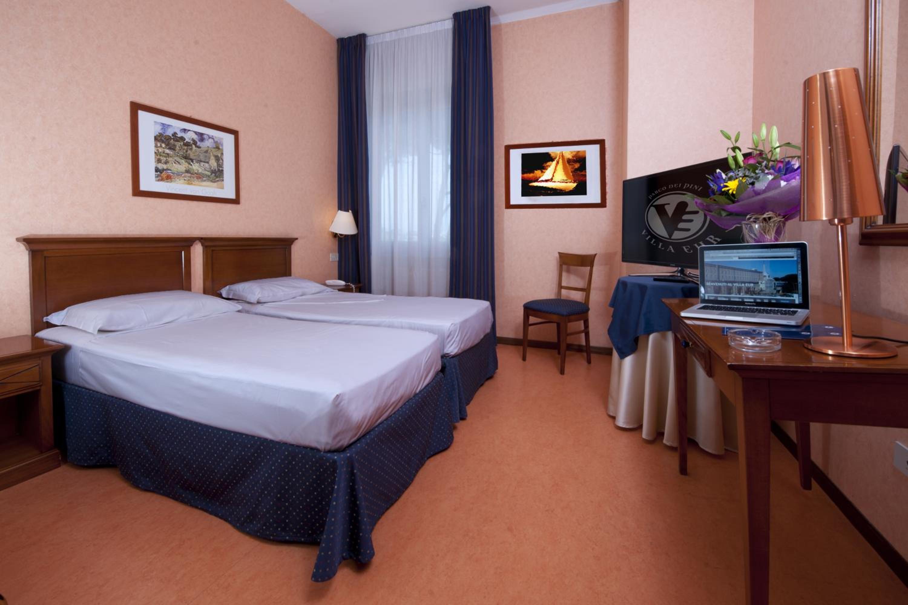 Double or Twin Room photo 2
