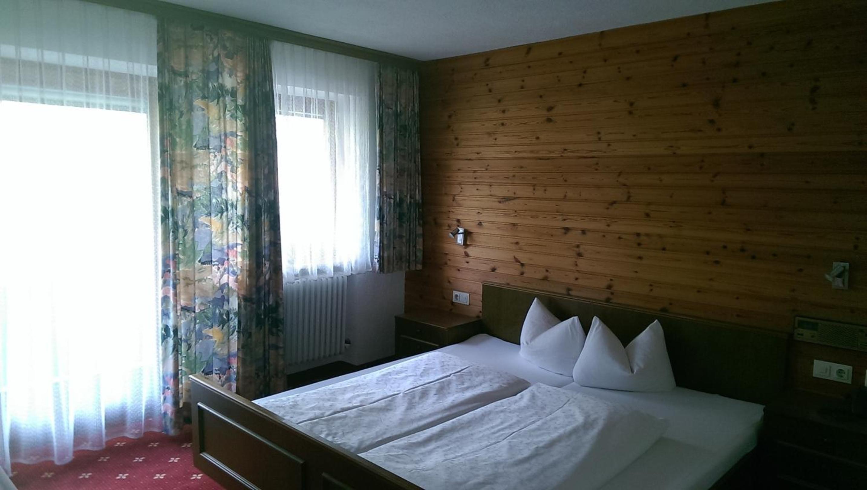 Standard Double Room west - Photo 3