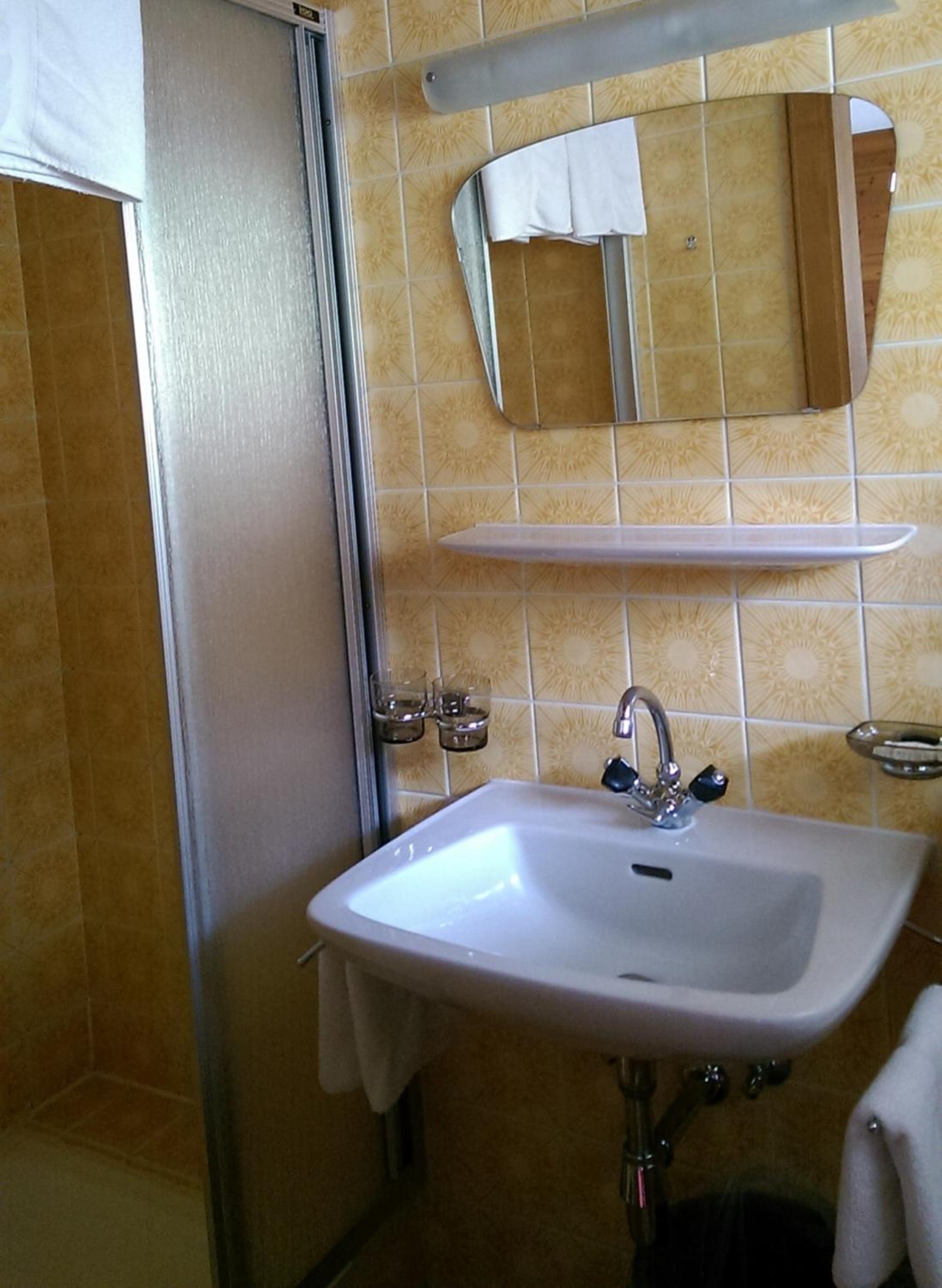 Standard Double Room west - Photo 7