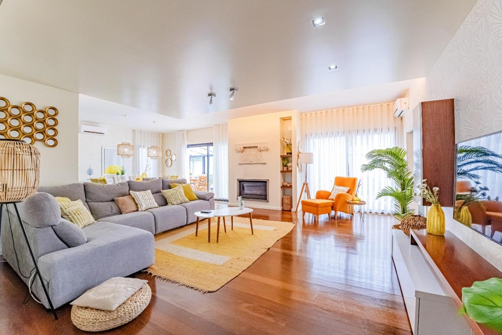 Four-Bedroom House - Photo 40