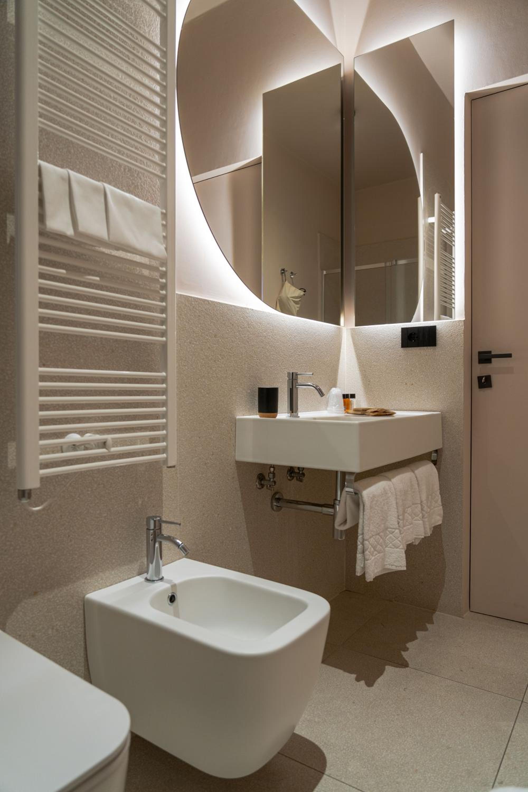 Triple Room - Photo 9