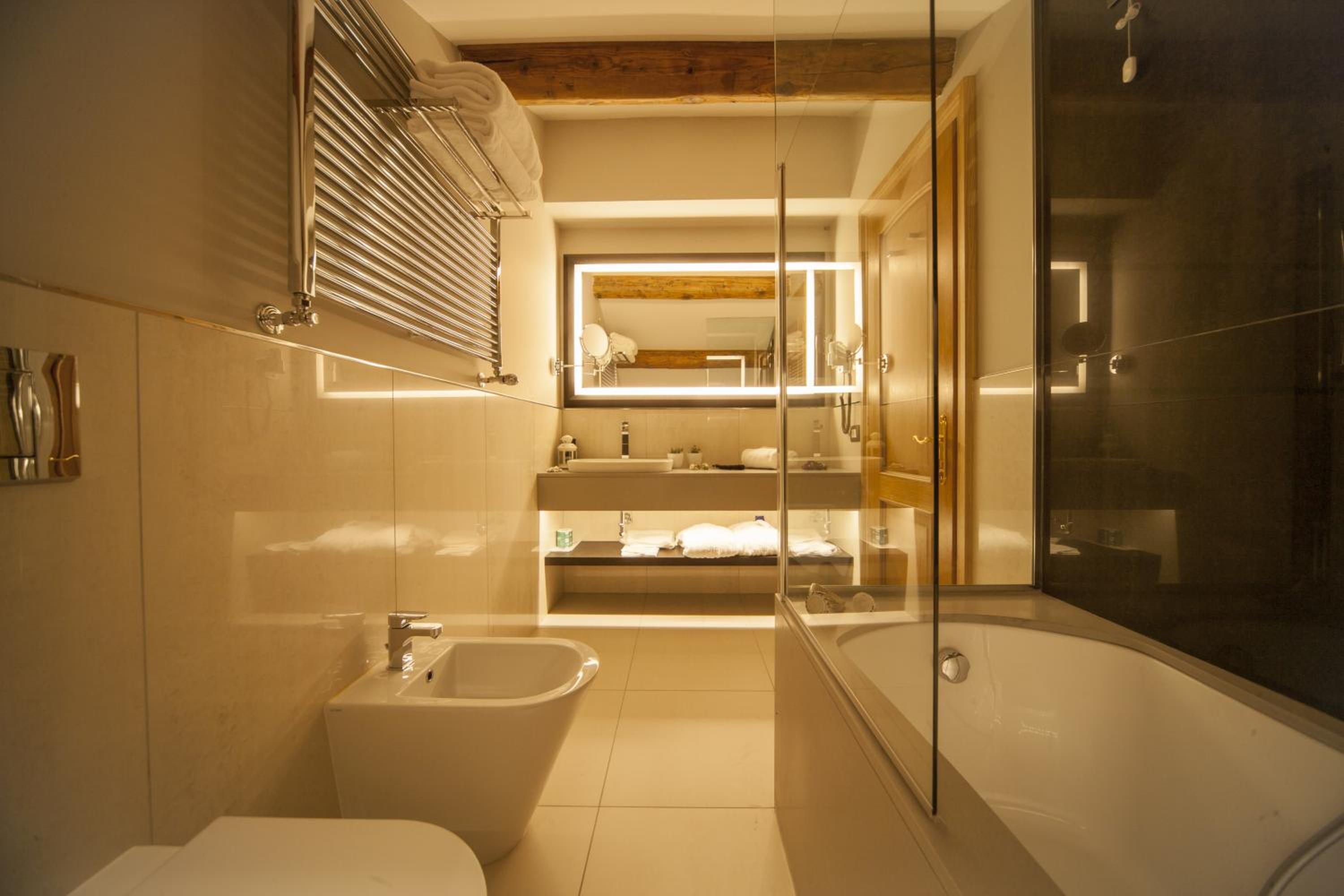 Deluxe Triple Room - Photo 3