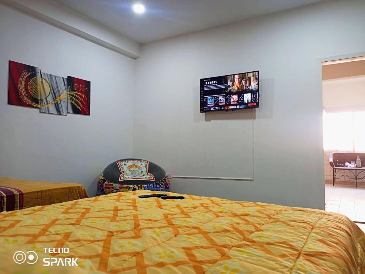 Studio Apartment photo 1