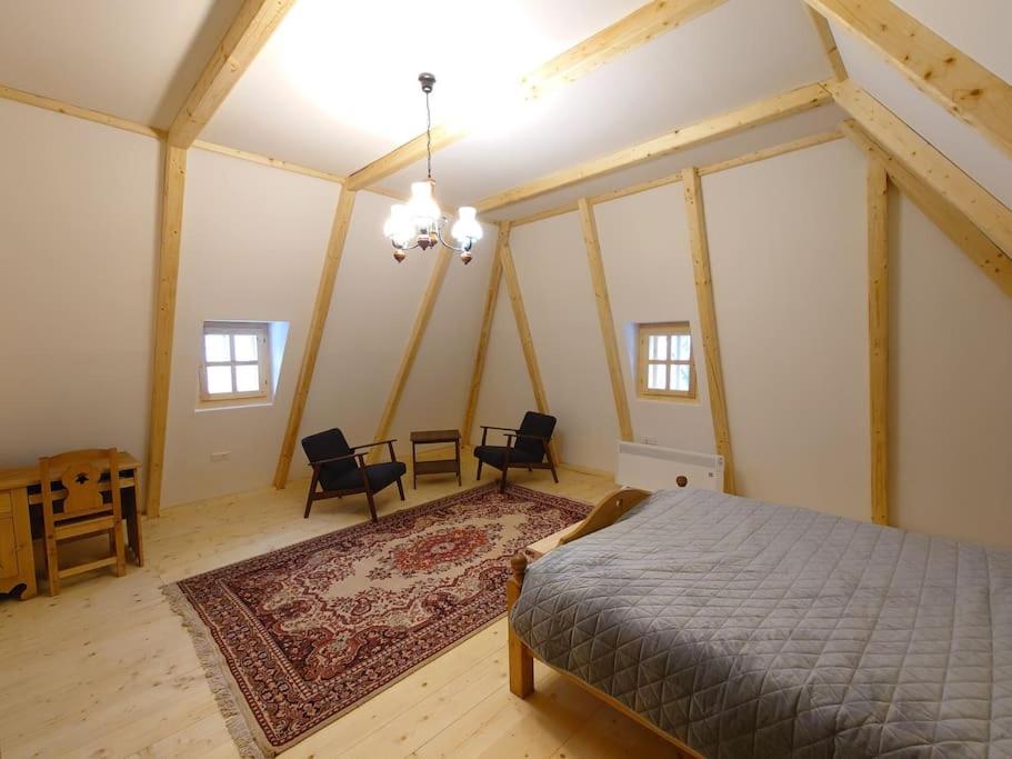 One-Bedroom House photo 1