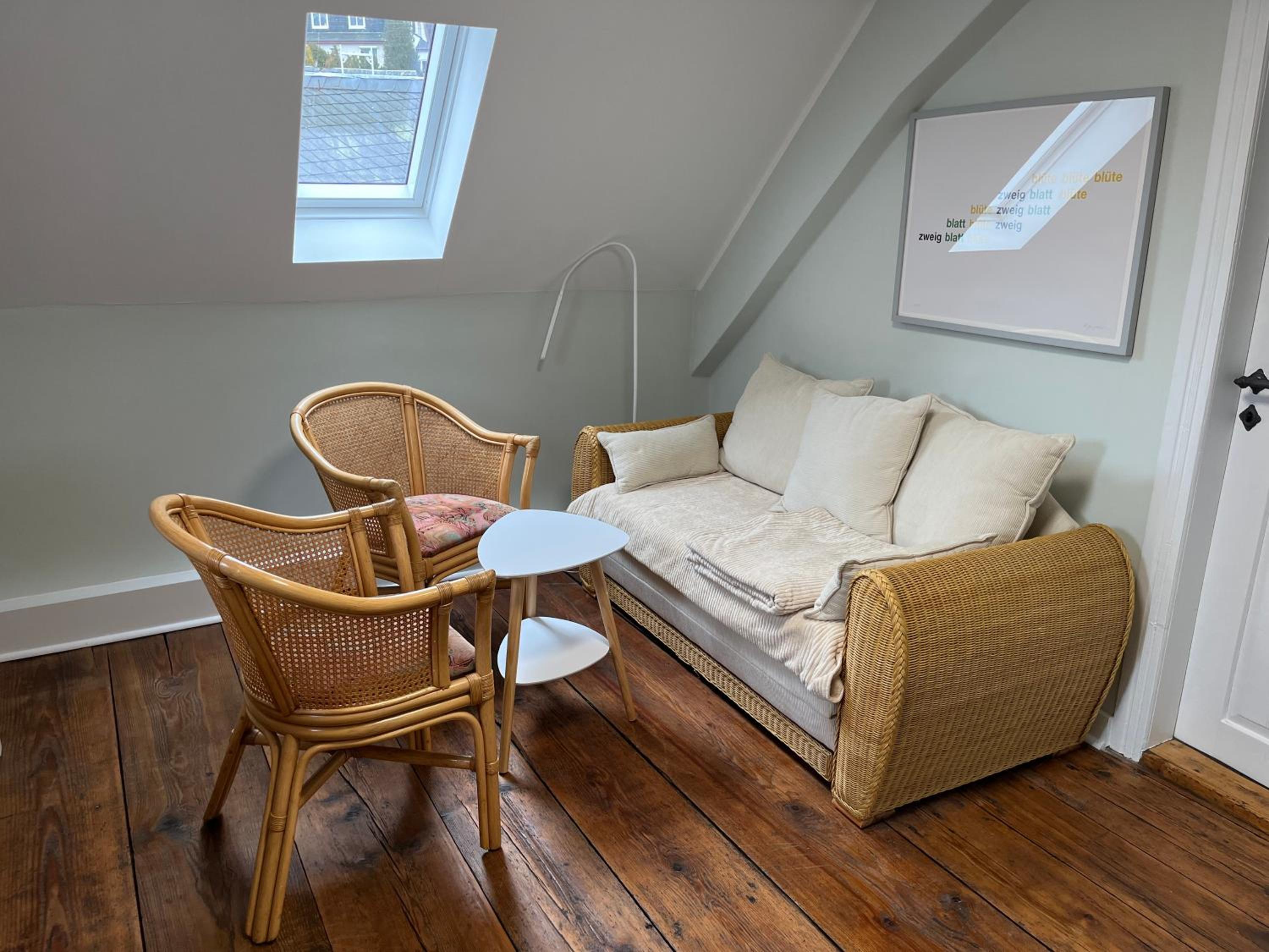 One-Bedroom Apartment photo 3