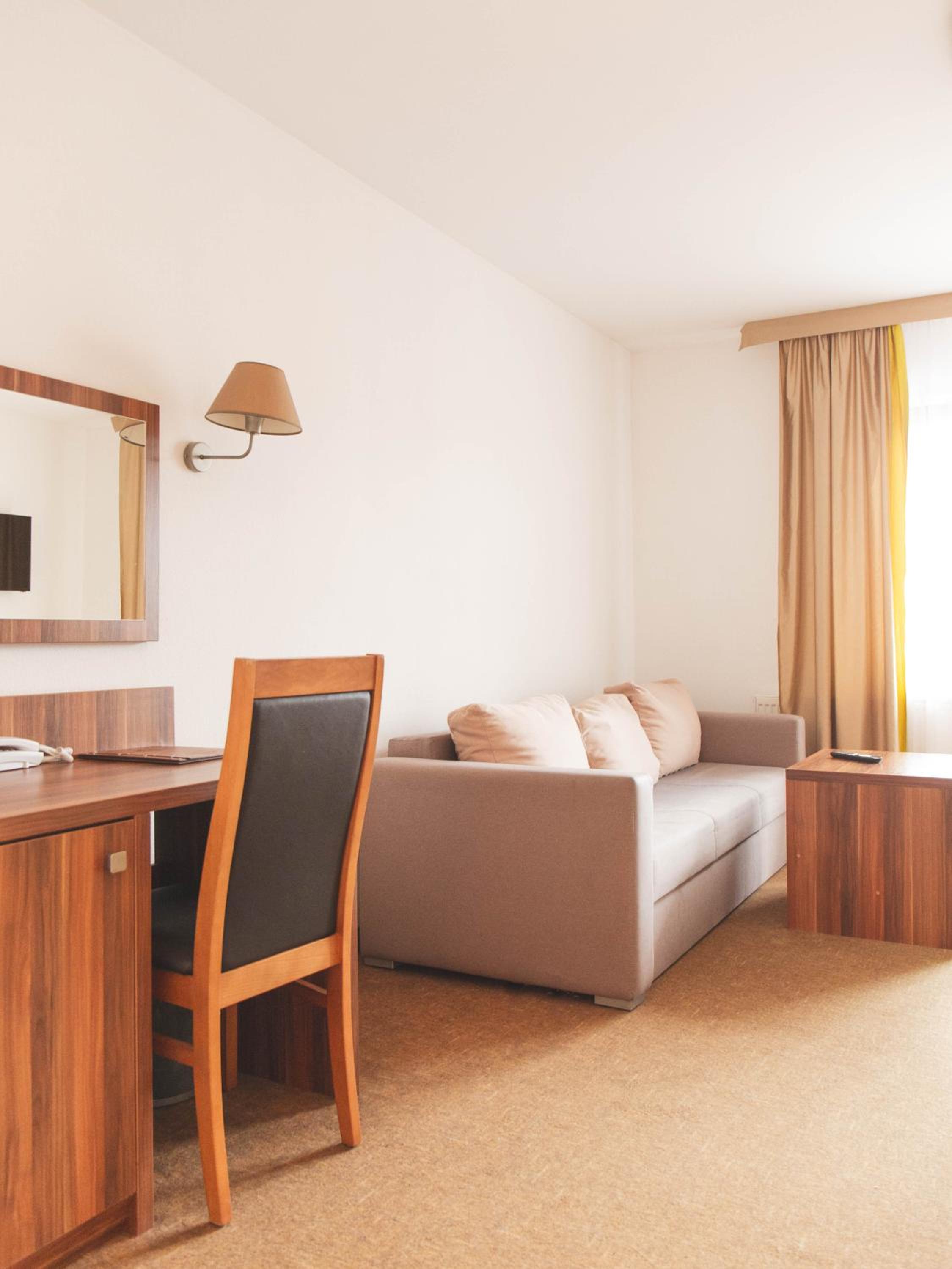 Large Double Room photo 1