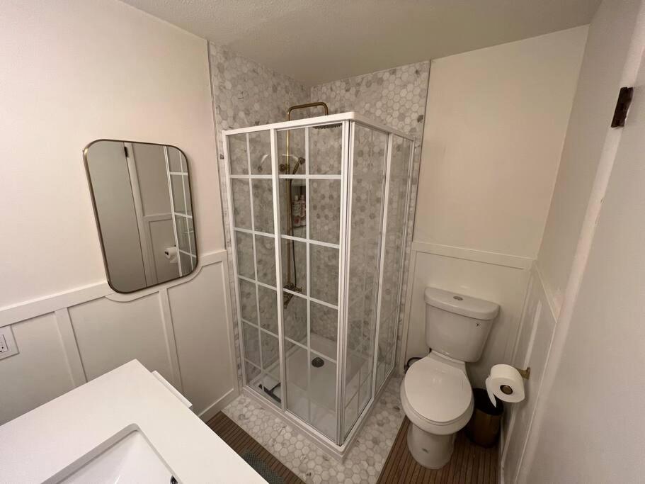 Two-Bedroom House photo 2