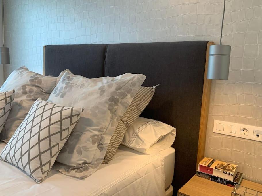 Three-Bedroom Apartment With Sea View photo 2