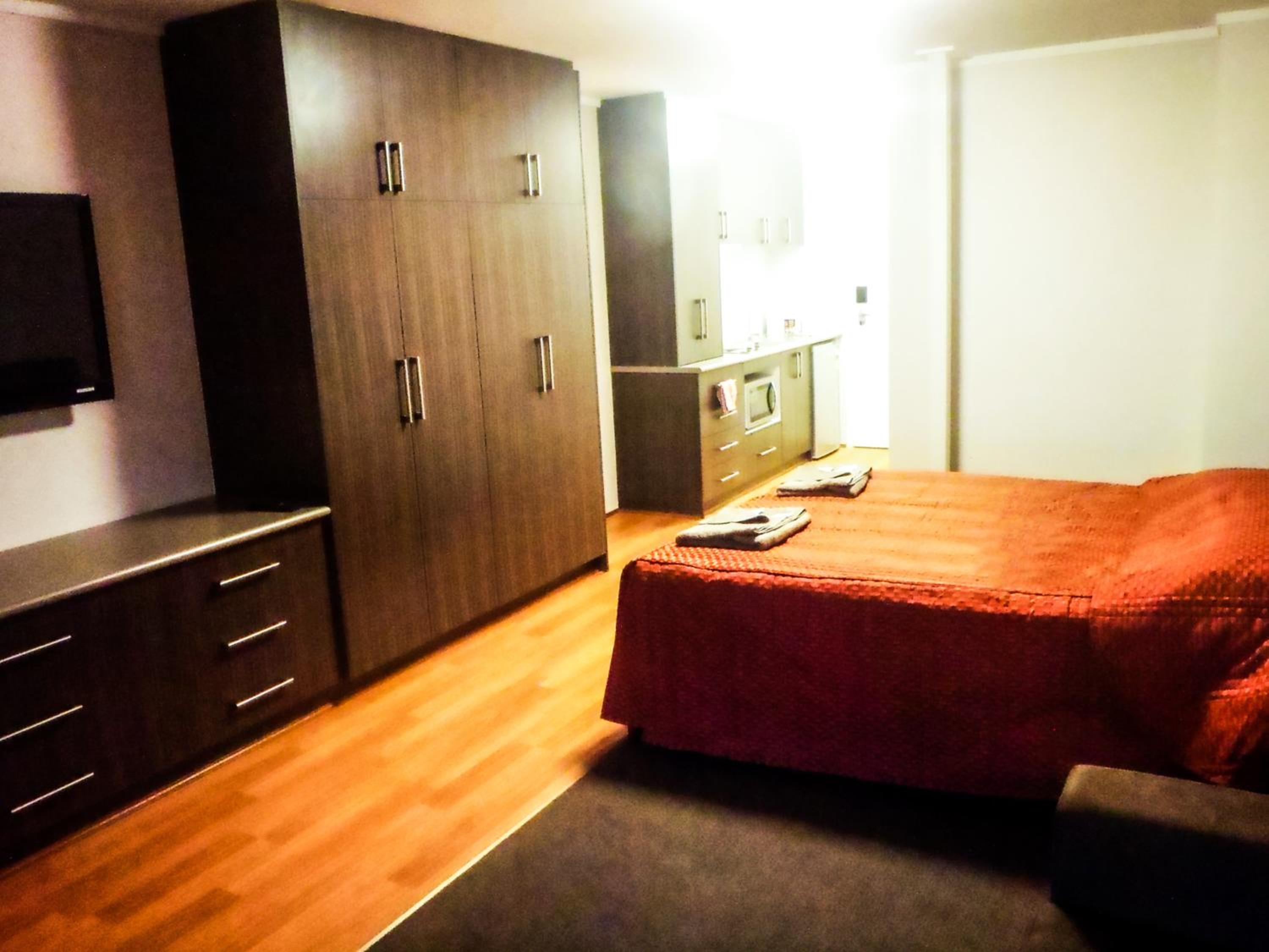 Studio Apartment photo 2