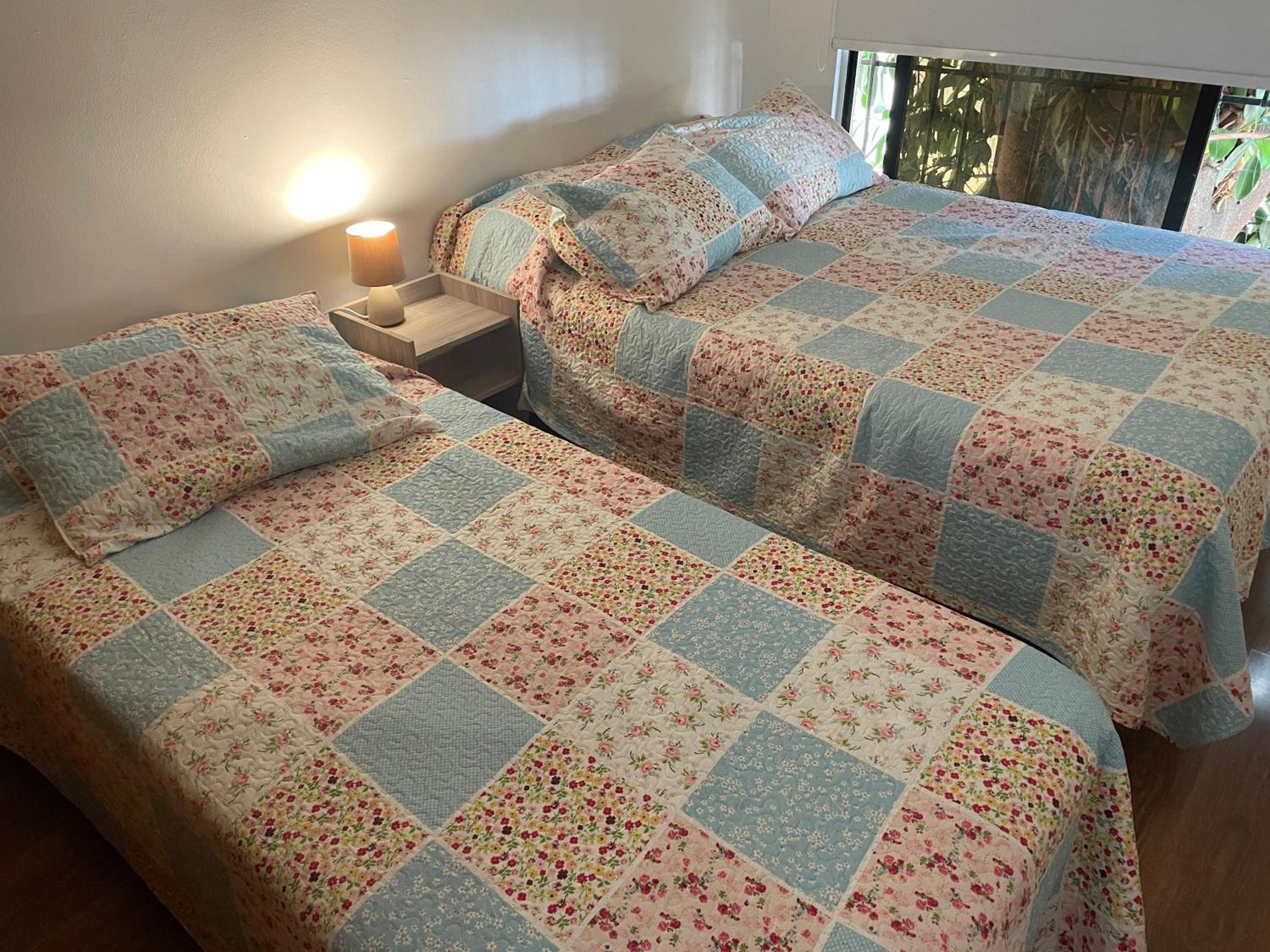 Basic Triple Room with Shared Bathroom