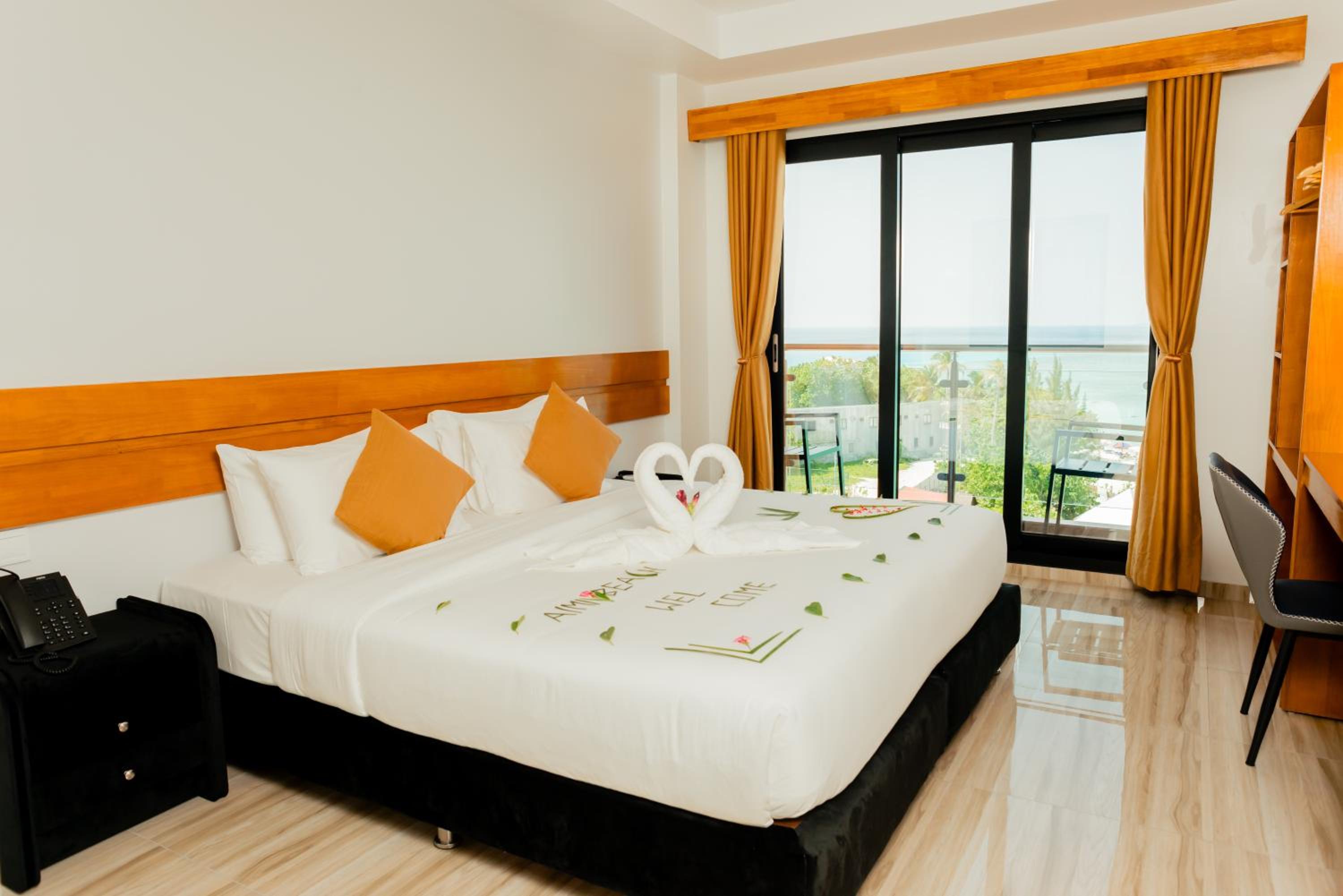Deluxe Double Room With Balcony And Sea View