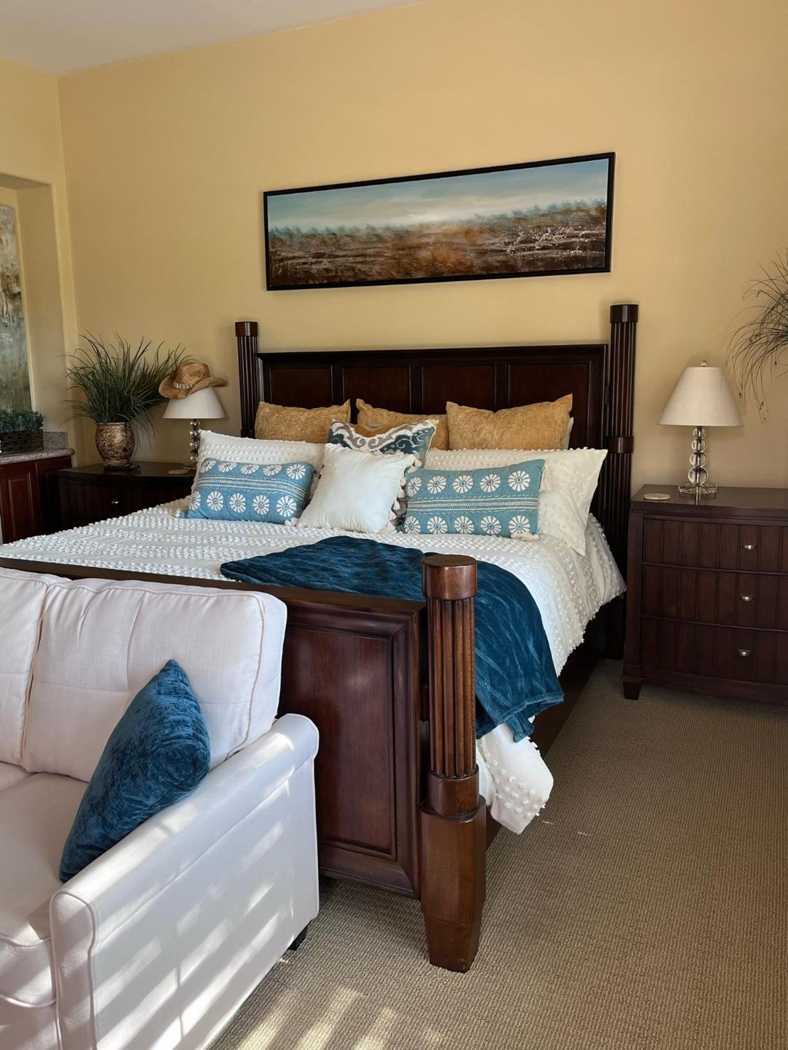 Two-Bedroom House photo 1