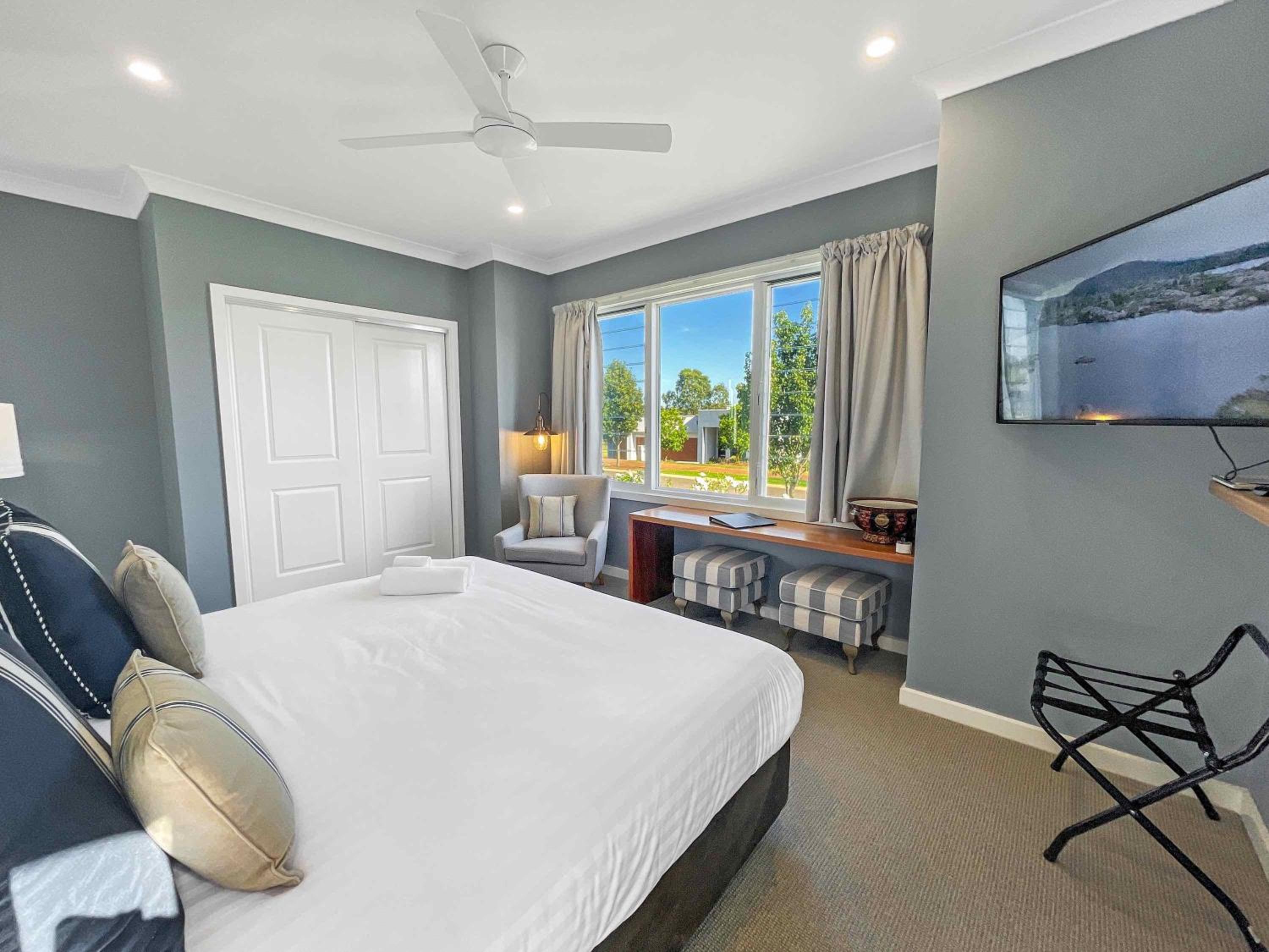 Four-Bedroom House photo 1