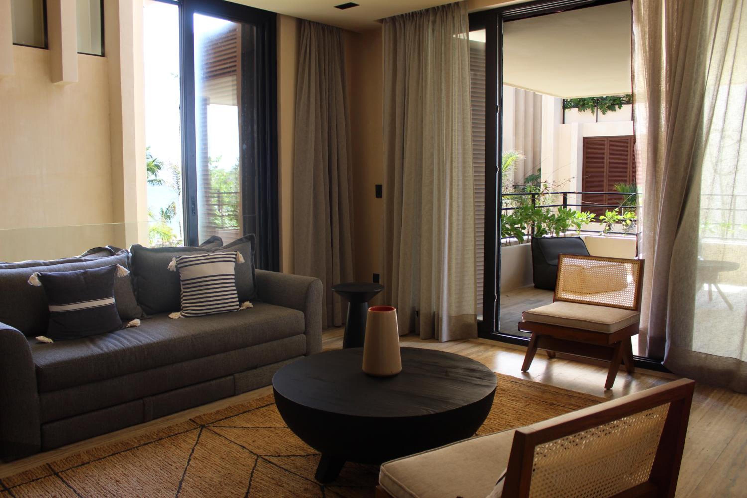 One-Bedroom Apartment - Photo 6