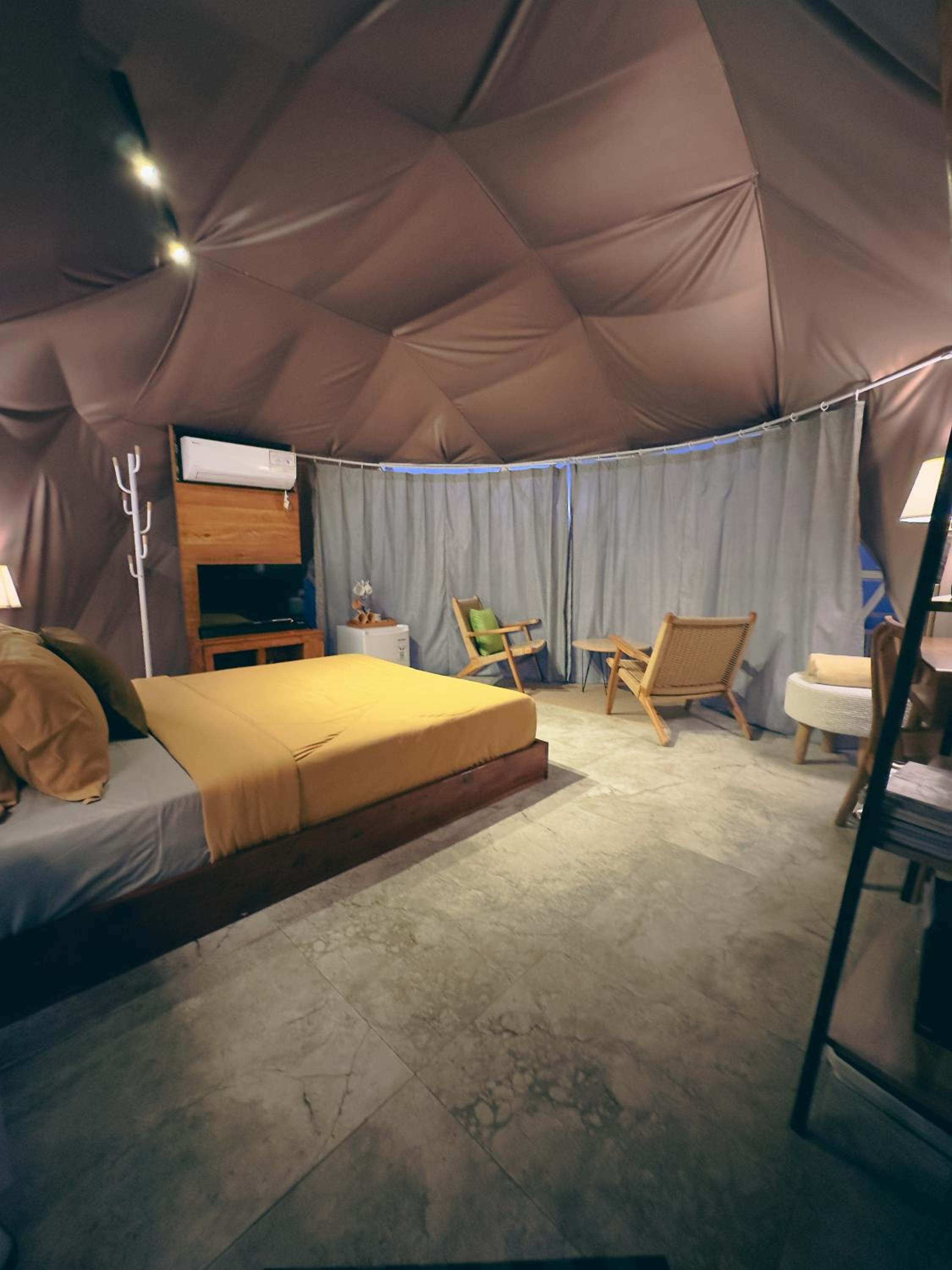 Tent Room Mountain View - Photo 1