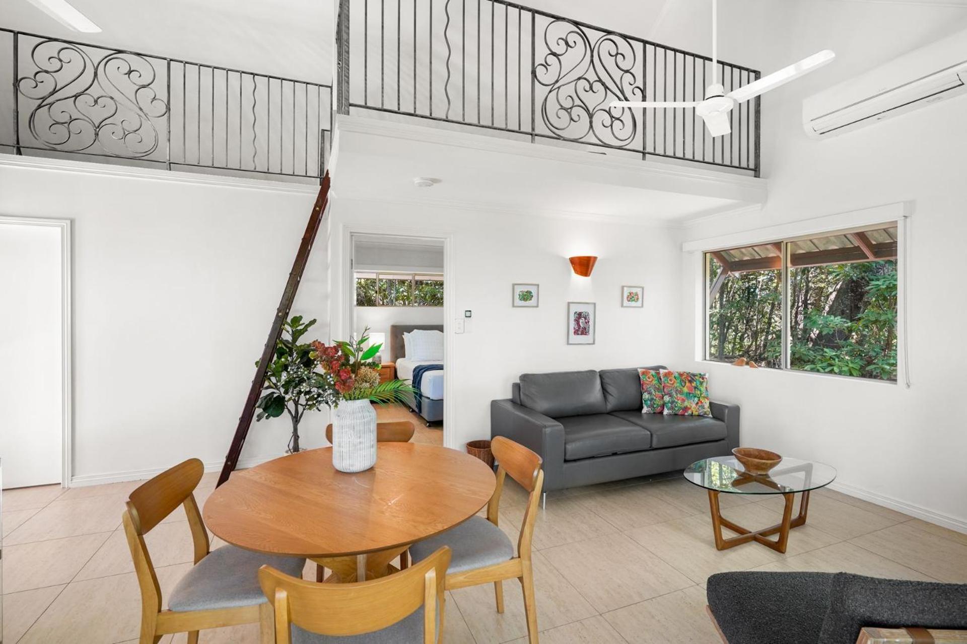 One-Bedroom House photo 1