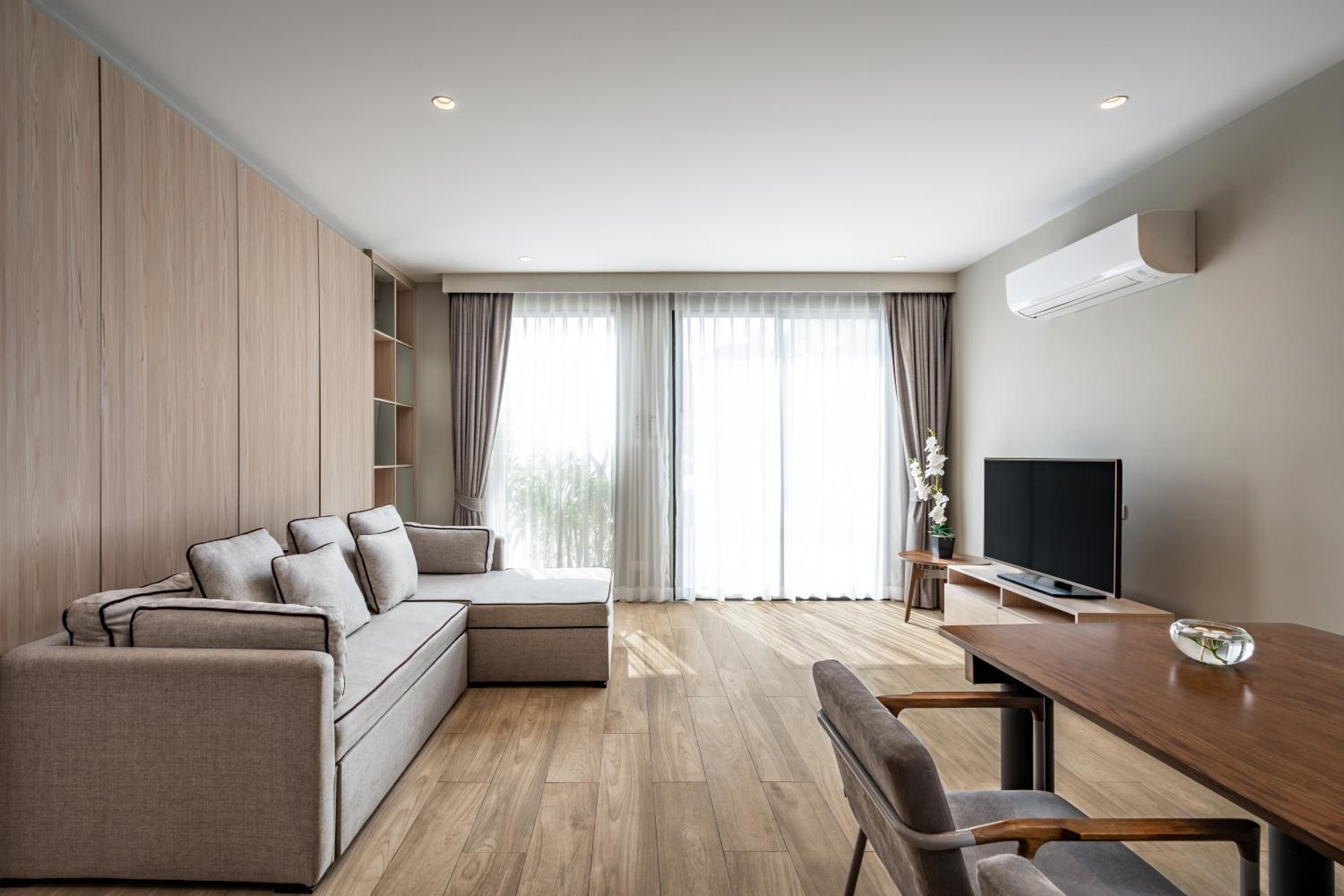 Three-Bedroom Suite - Photo 5