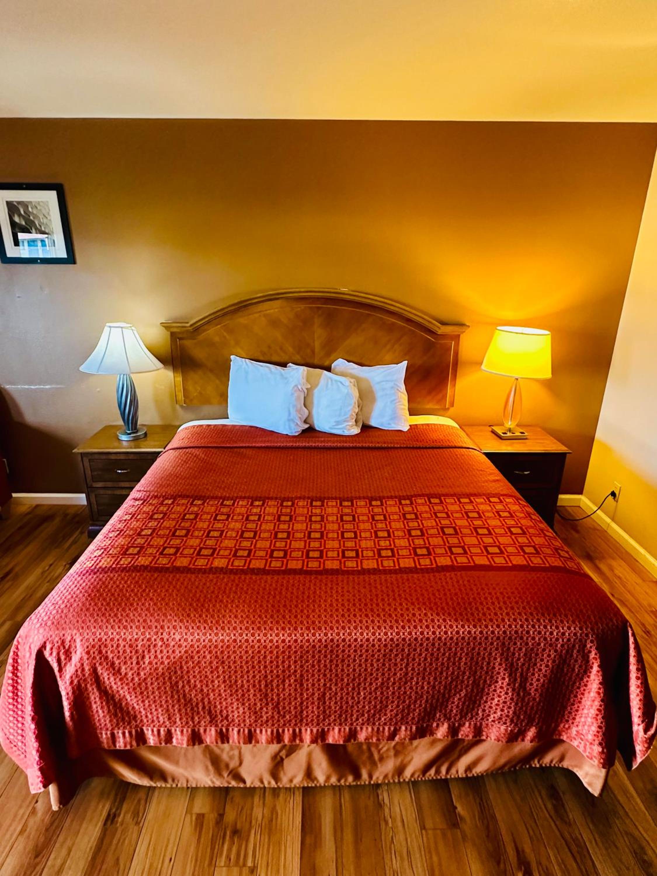 Queen Room