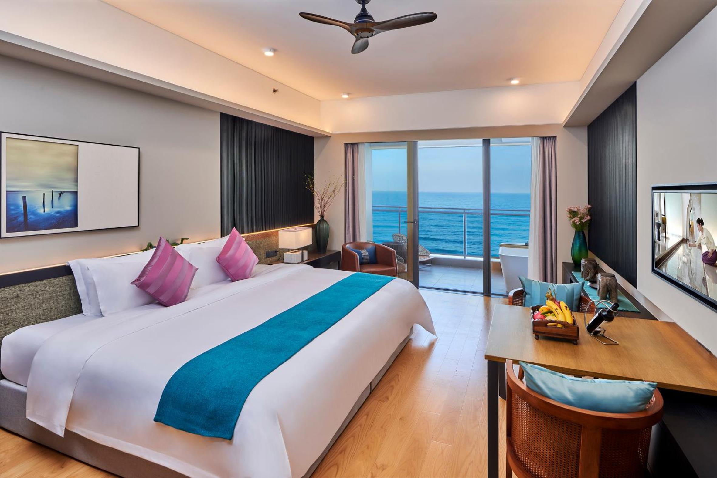 Deluxe Double Room with Sea View