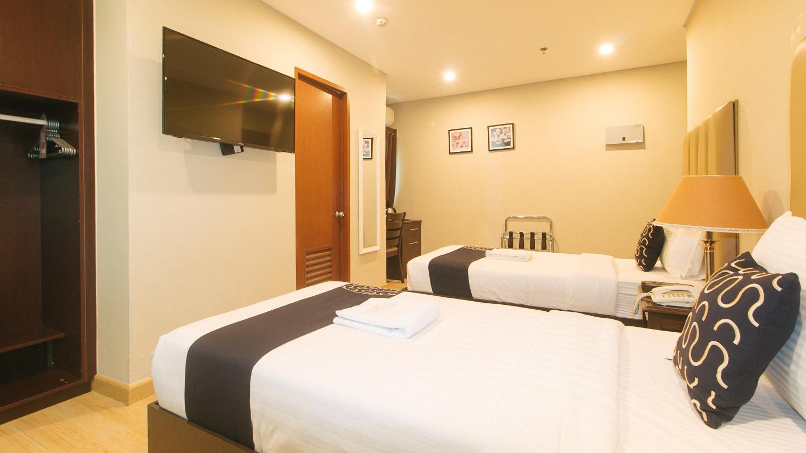 Superior Twin Room - Photo 6