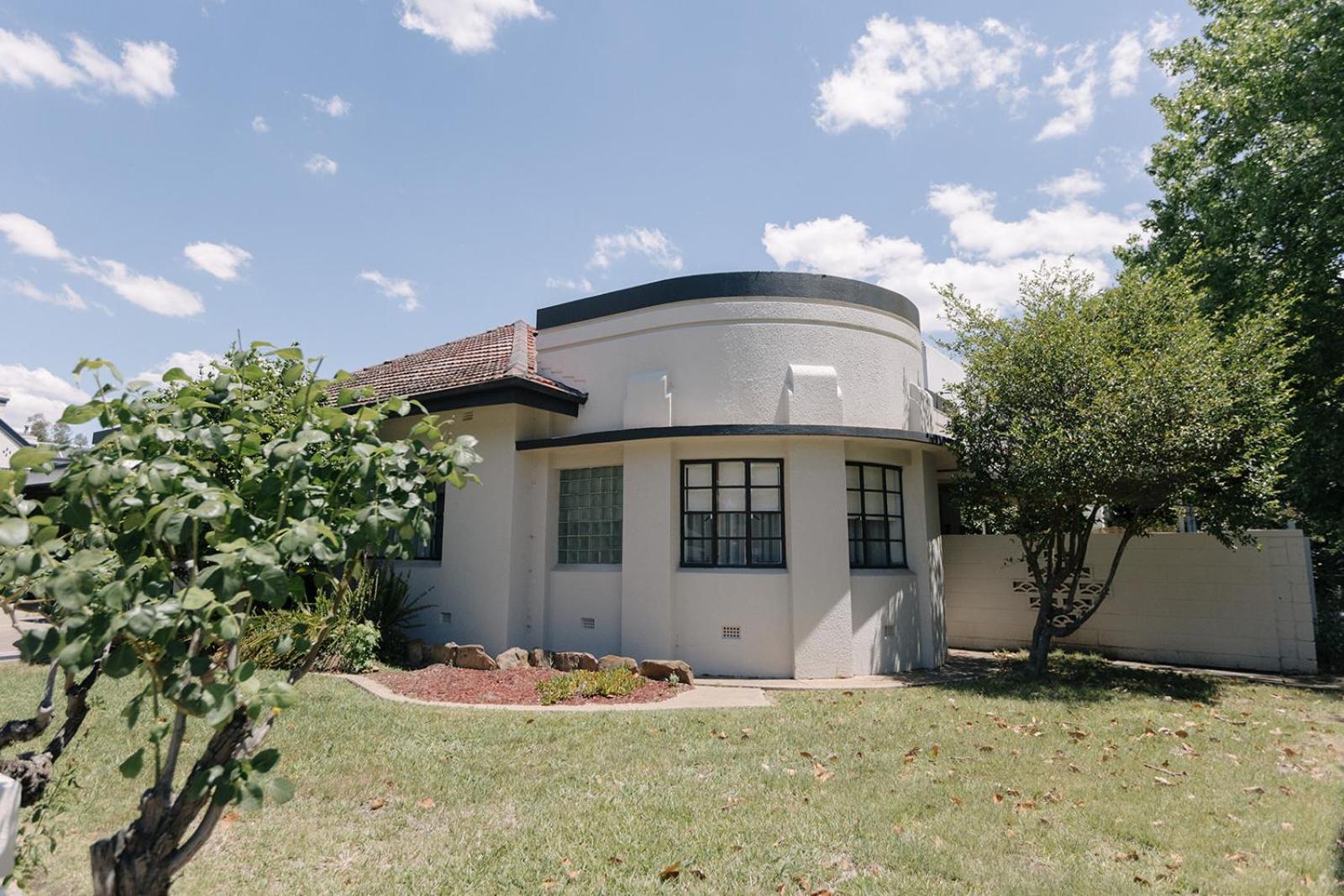 Two-Bedroom House photo 2