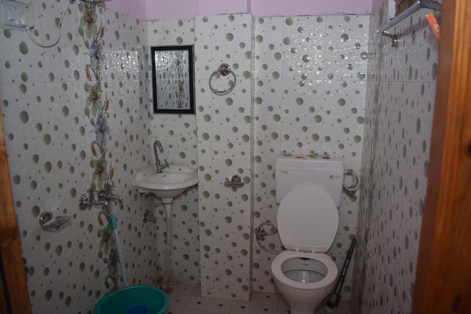 Two-Bedroom House photo 2