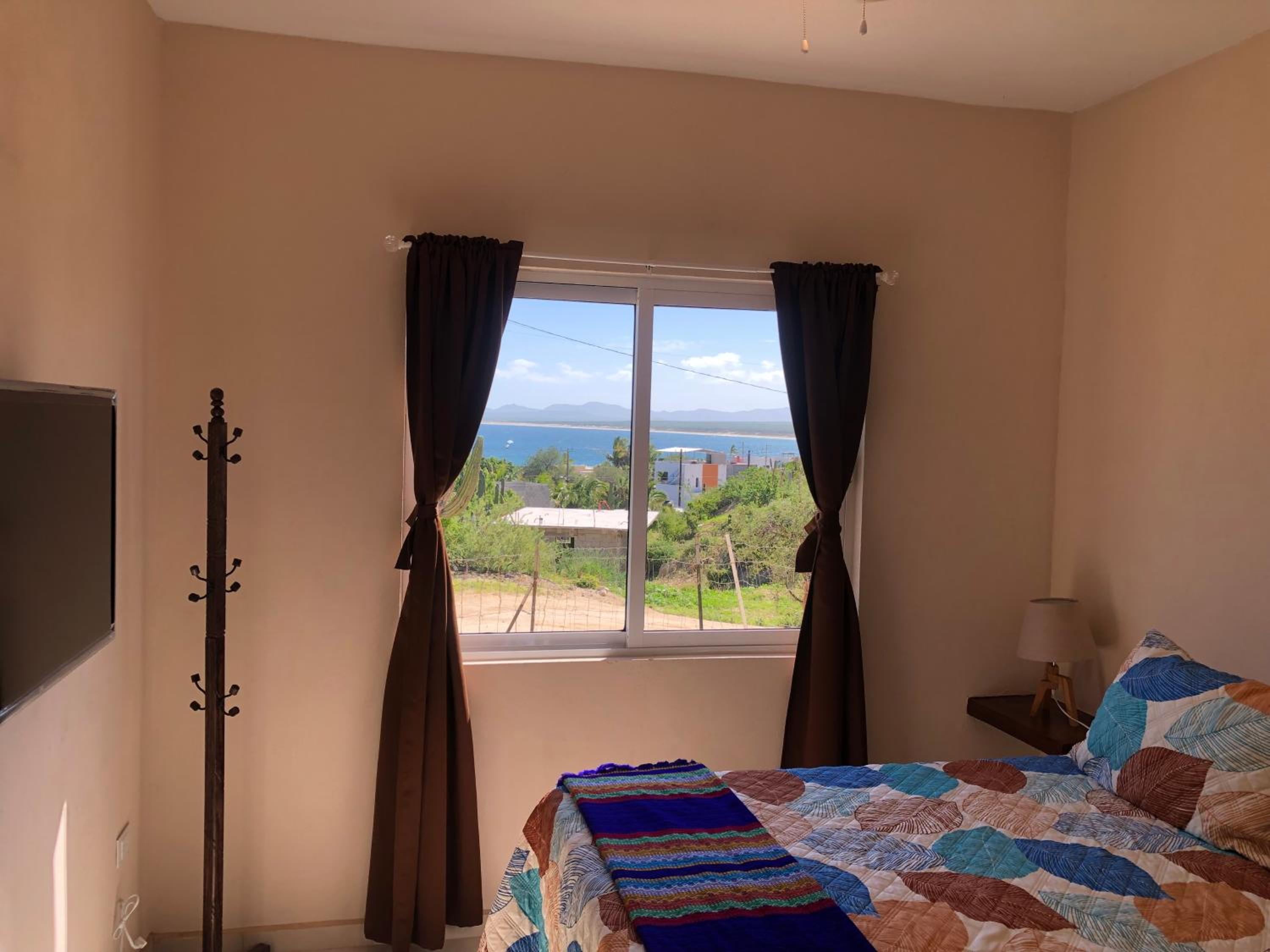 One-Bedroom House photo 2
