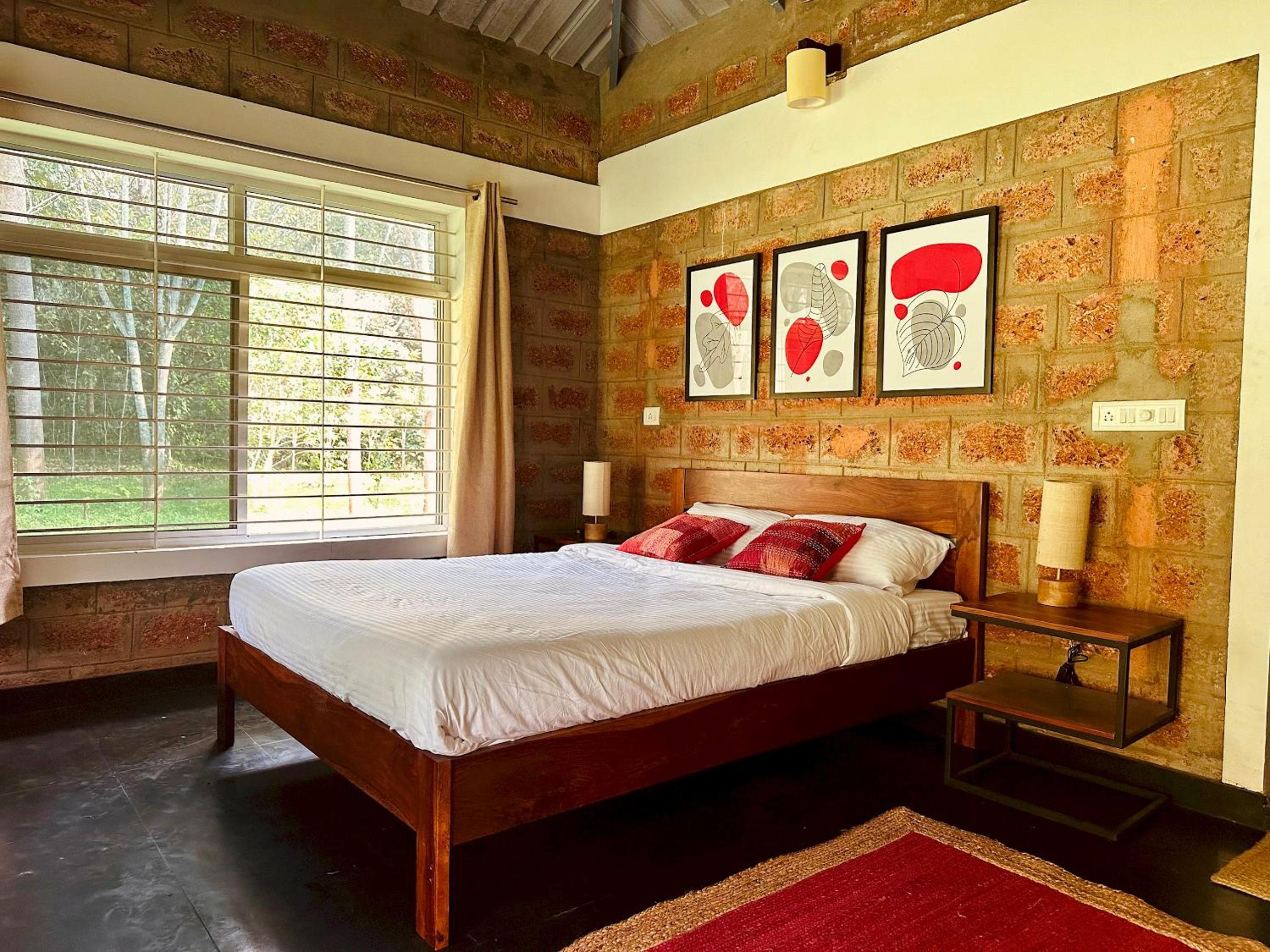 One-Bedroom House photo 1