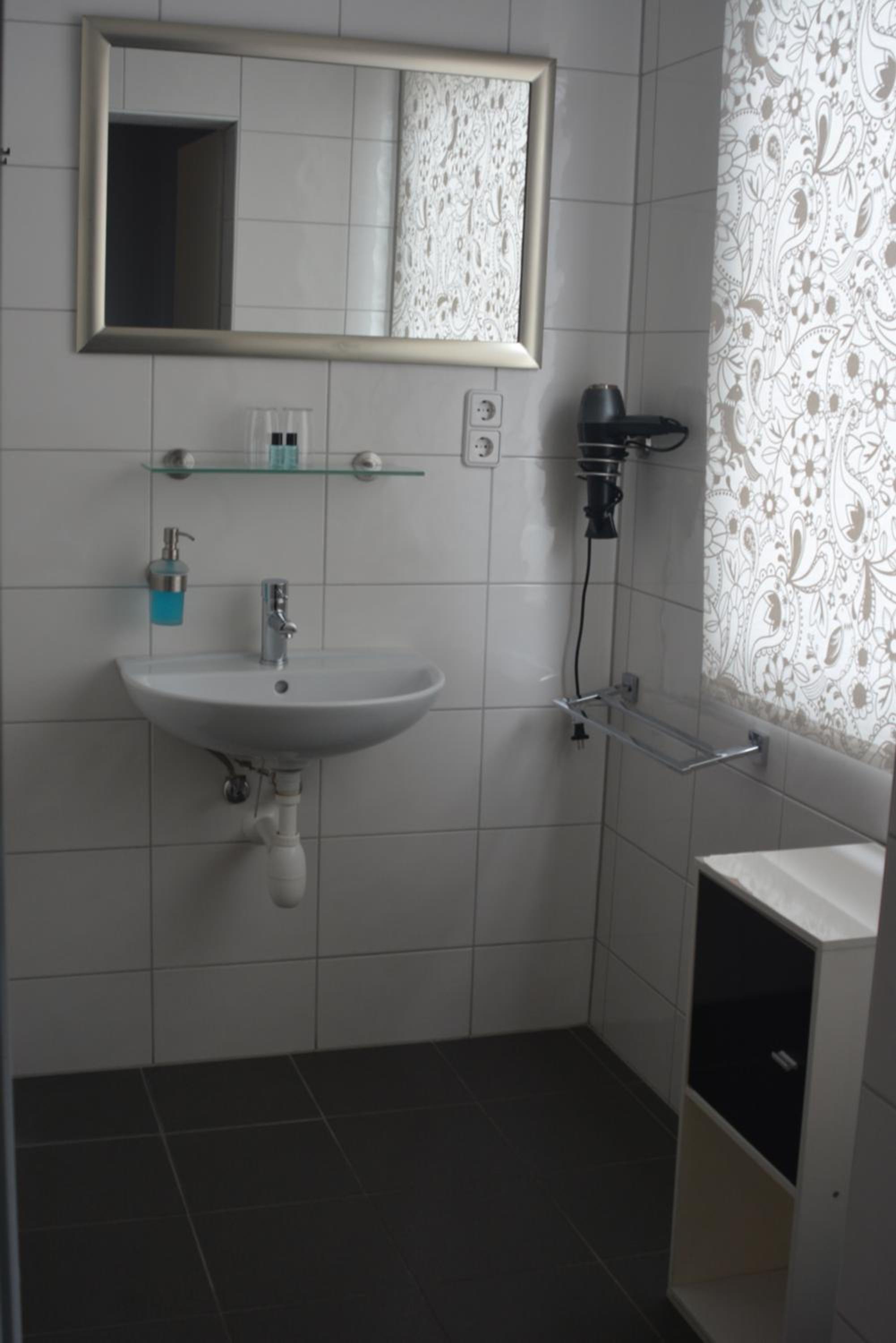 Double Room - Photo 8