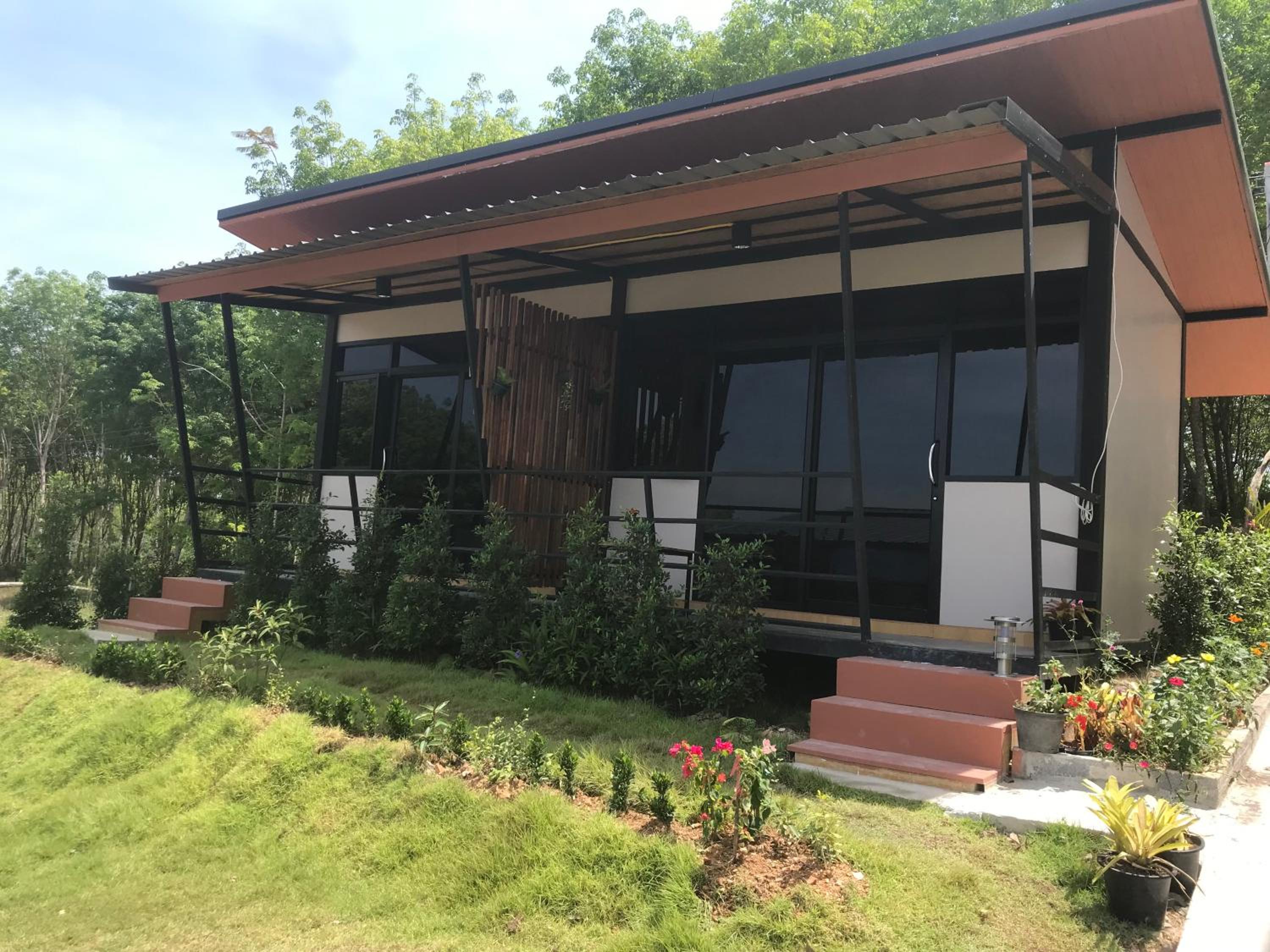 Double Room with Balcony - Photo 8