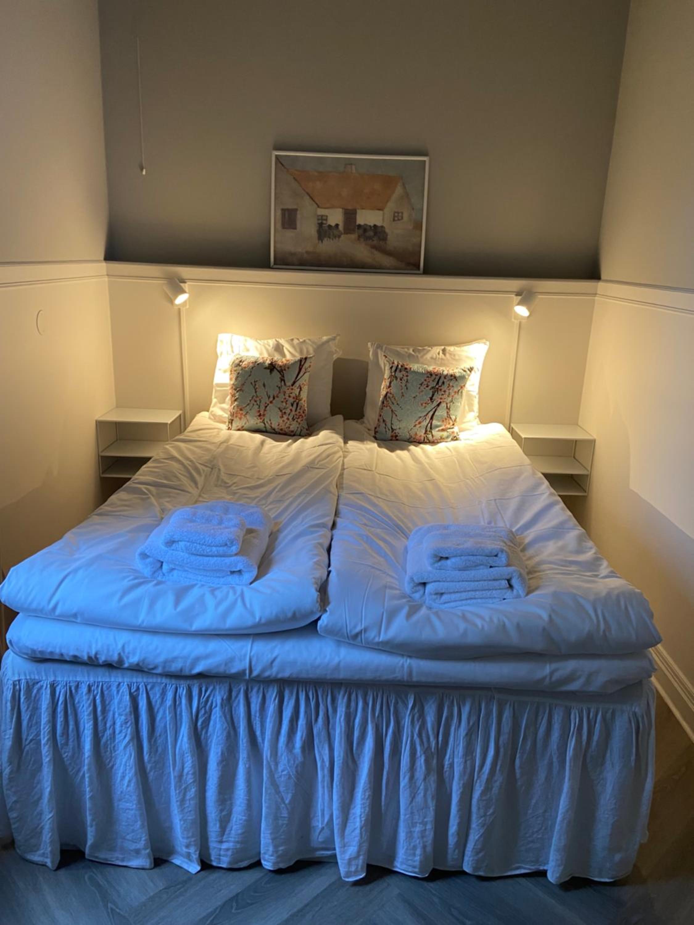 Economy Double Room With Shared Bathroom photo 1
