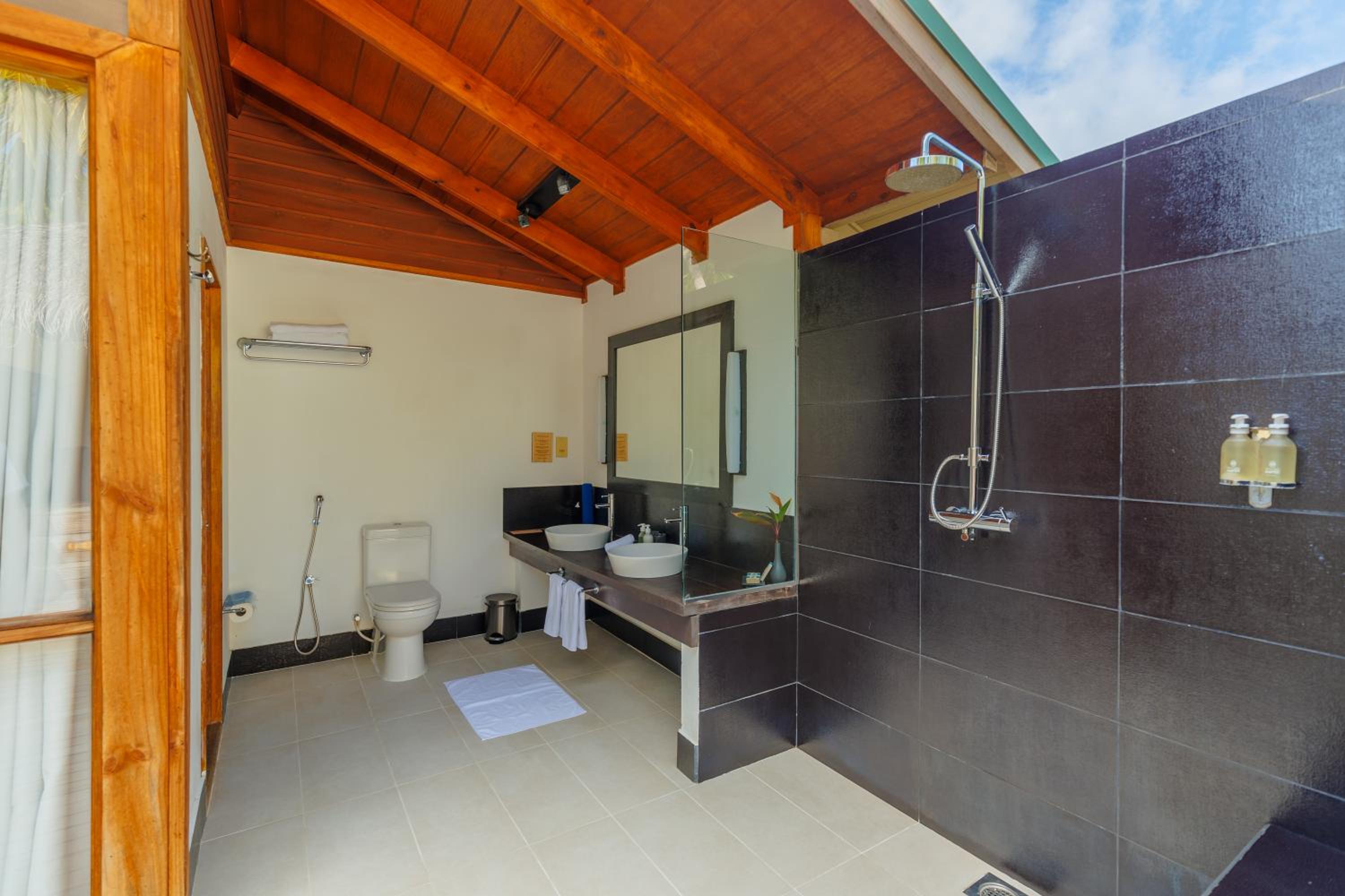 Beach Villa with Spa Bath