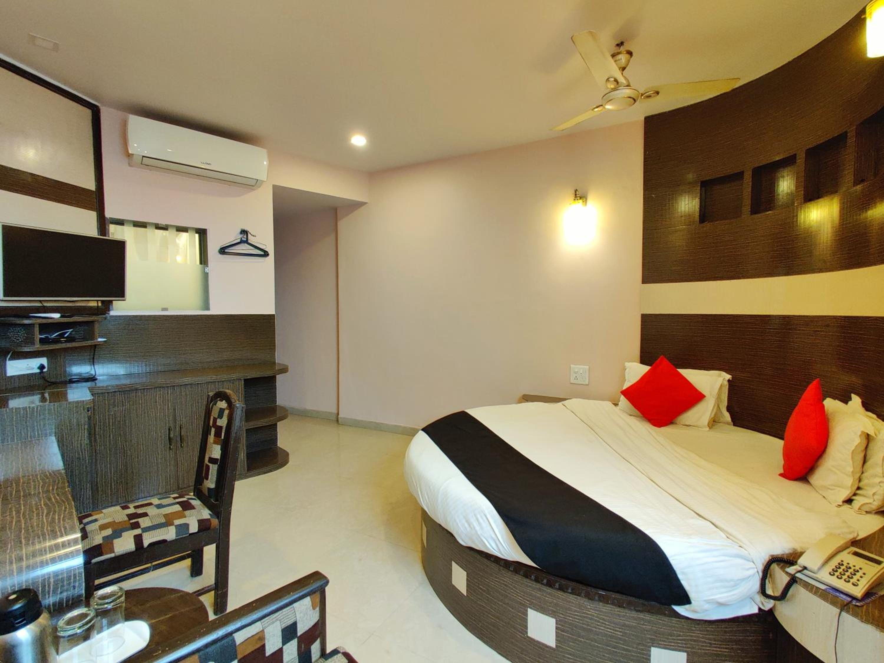 Deluxe Double Room photo 2