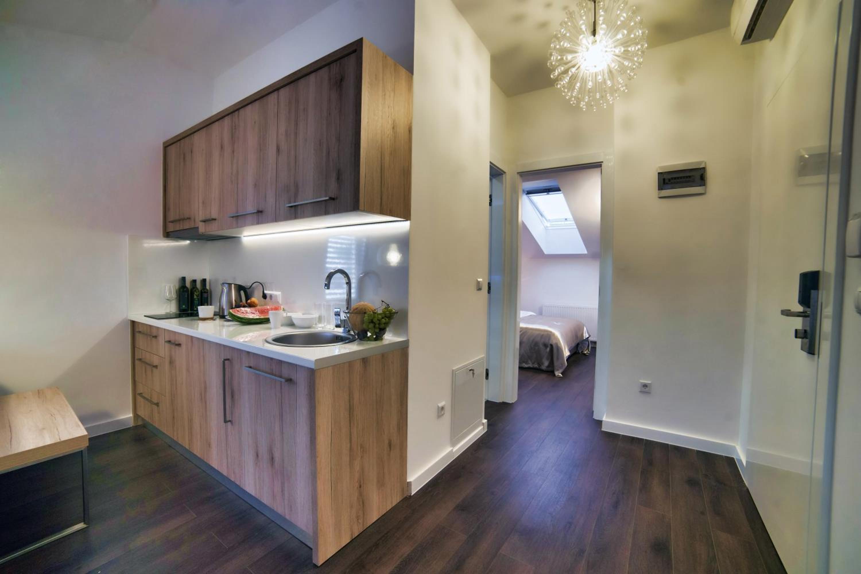 Comfort Apartment - Photo 19