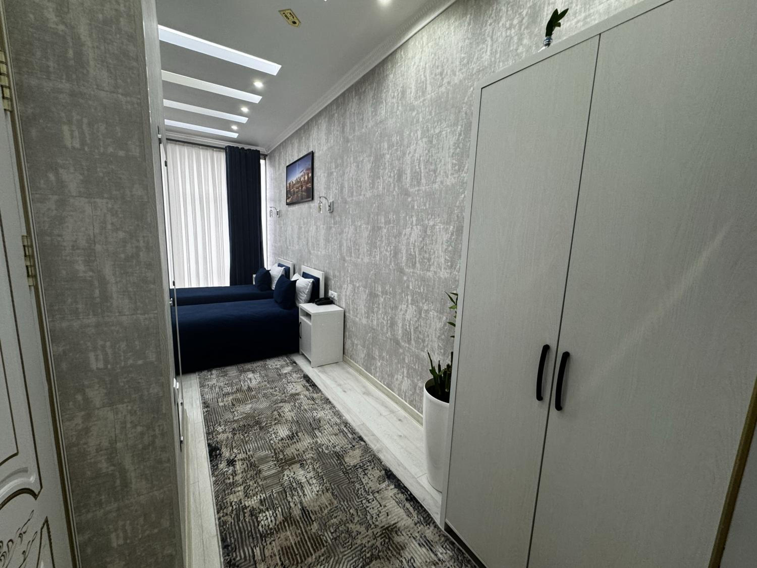 Twin Room - Photo 8