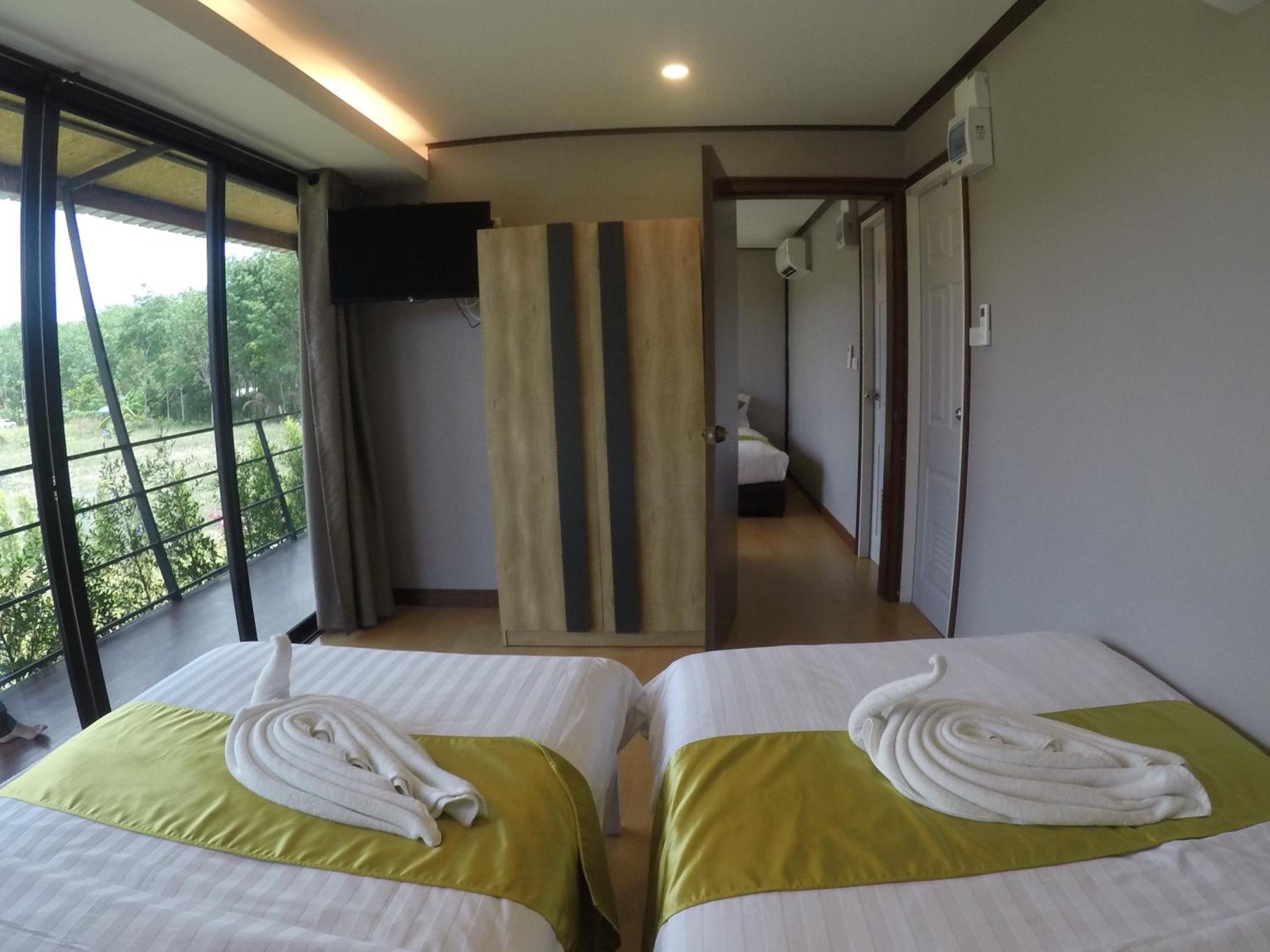 Family Bungalow photo 2