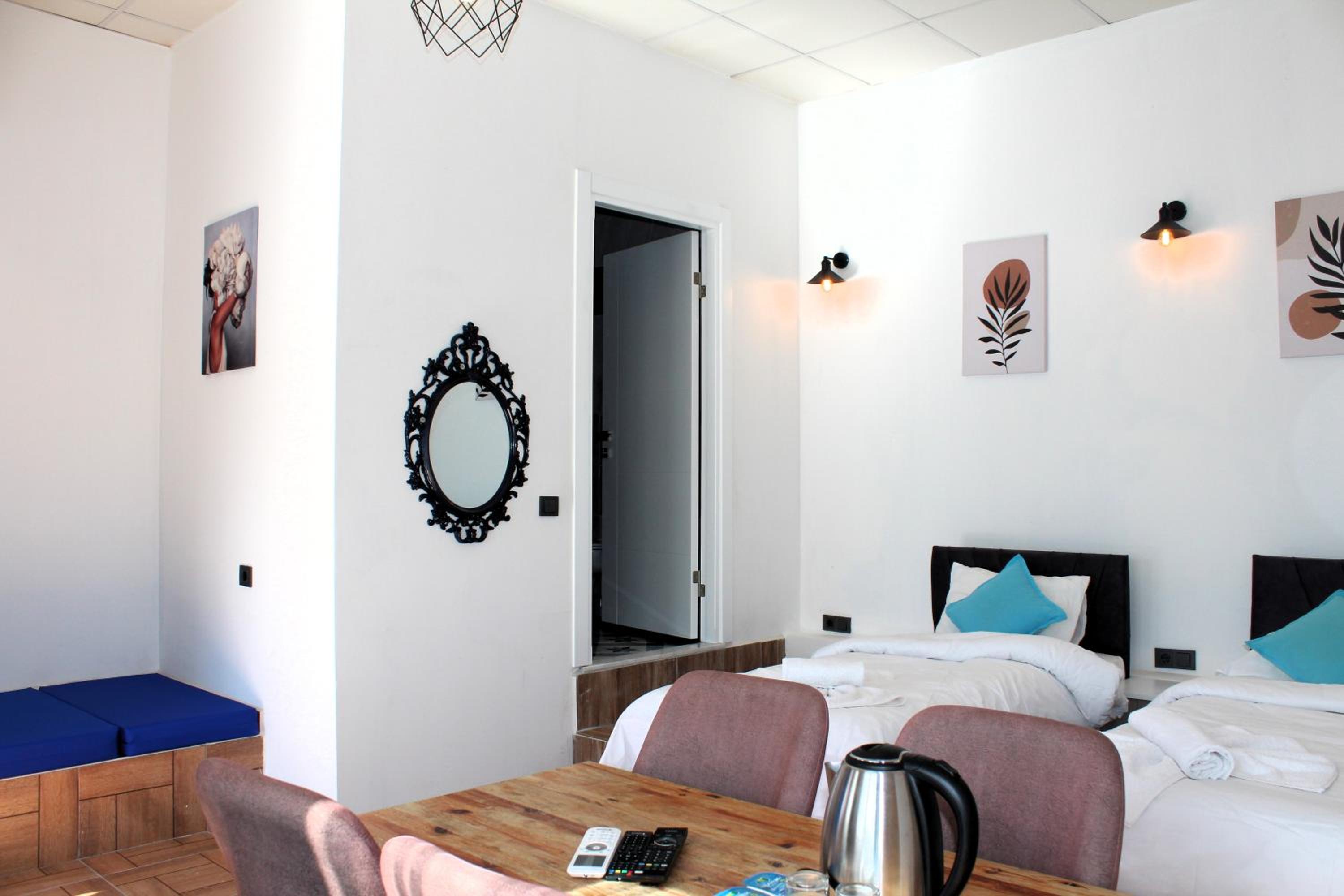 Budget Triple Room photo 2