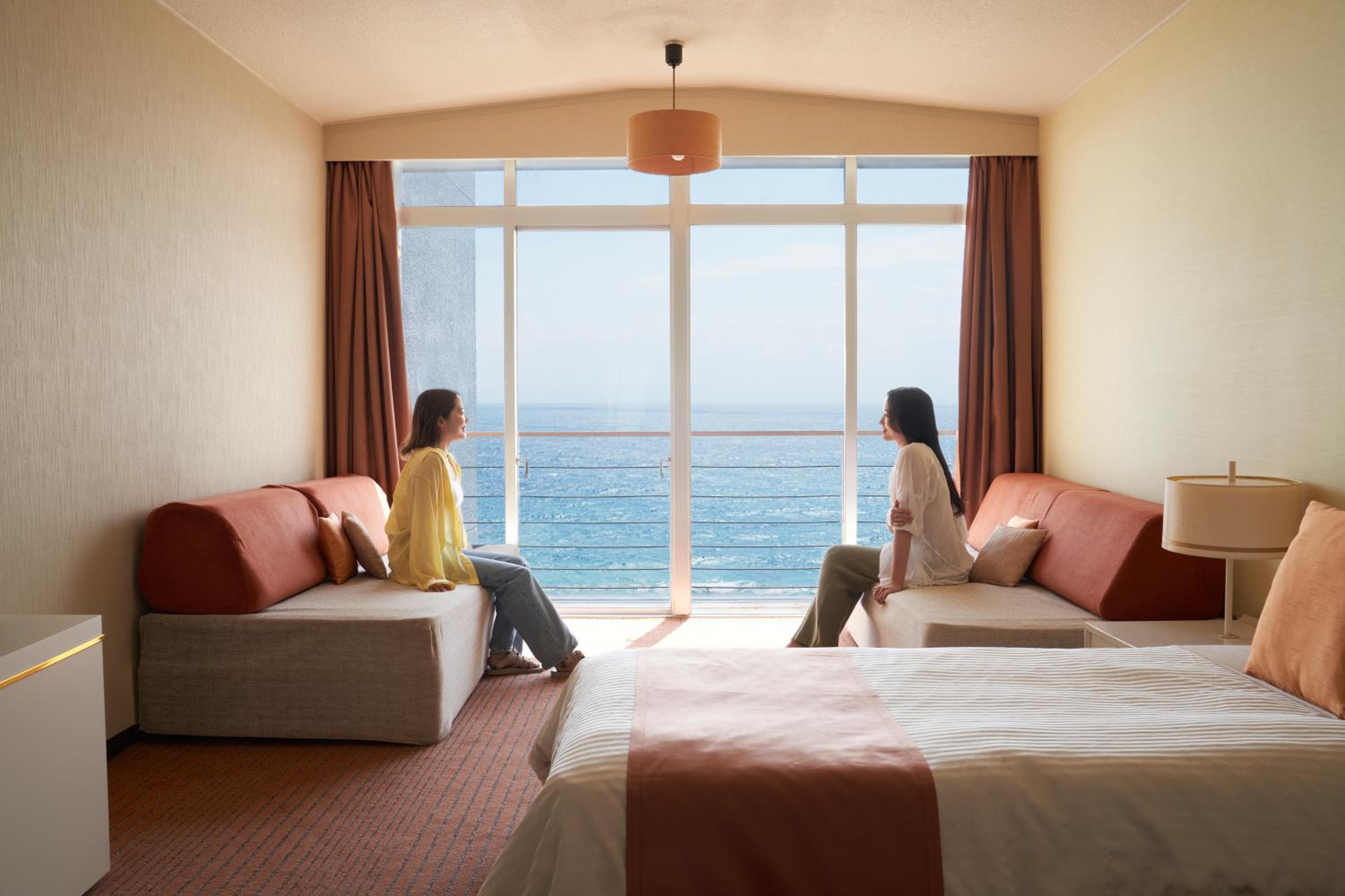 Standard Twin Room with Sofa Bed - Photo 2