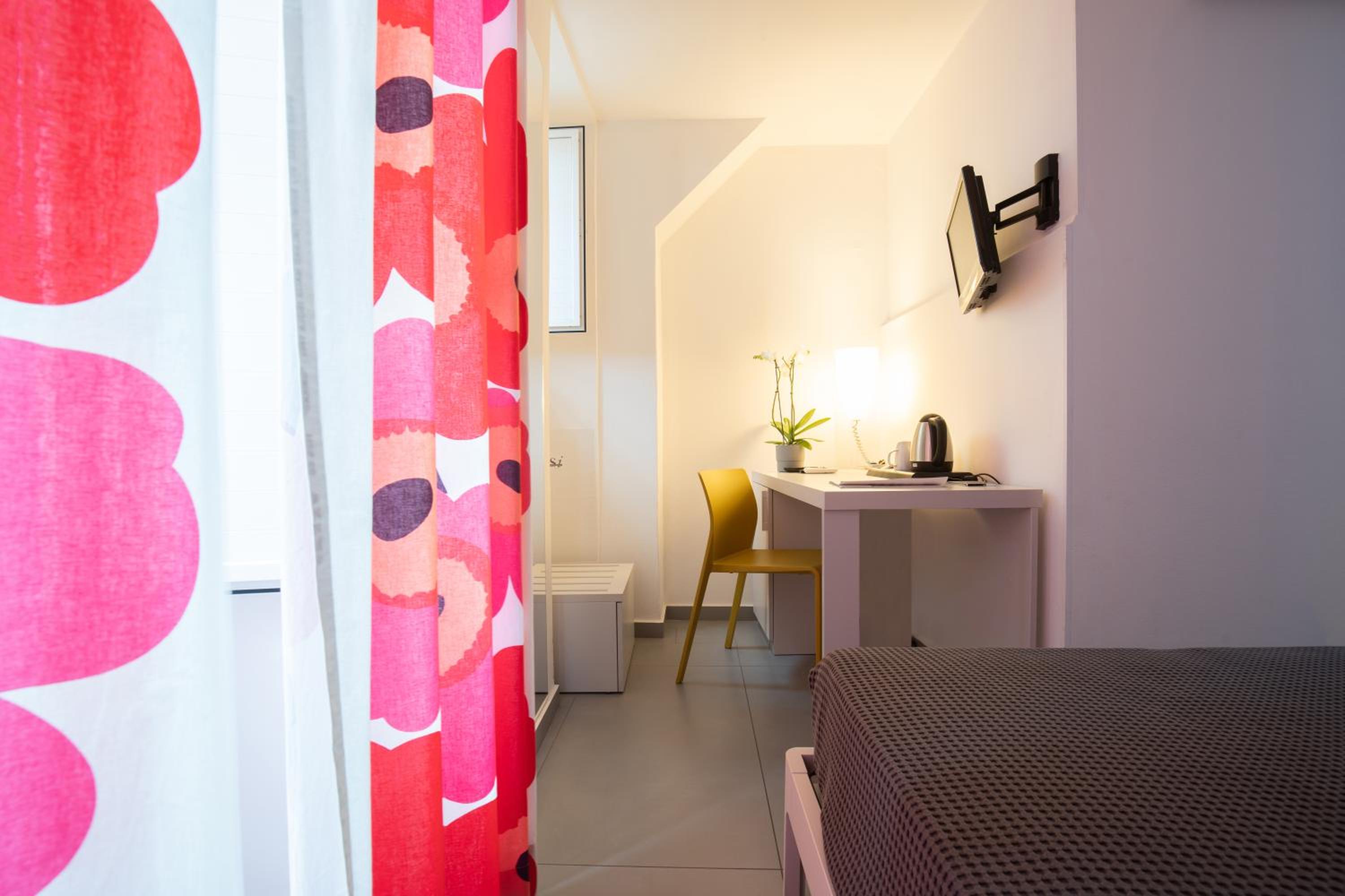 Standard Double Room - Photo 1