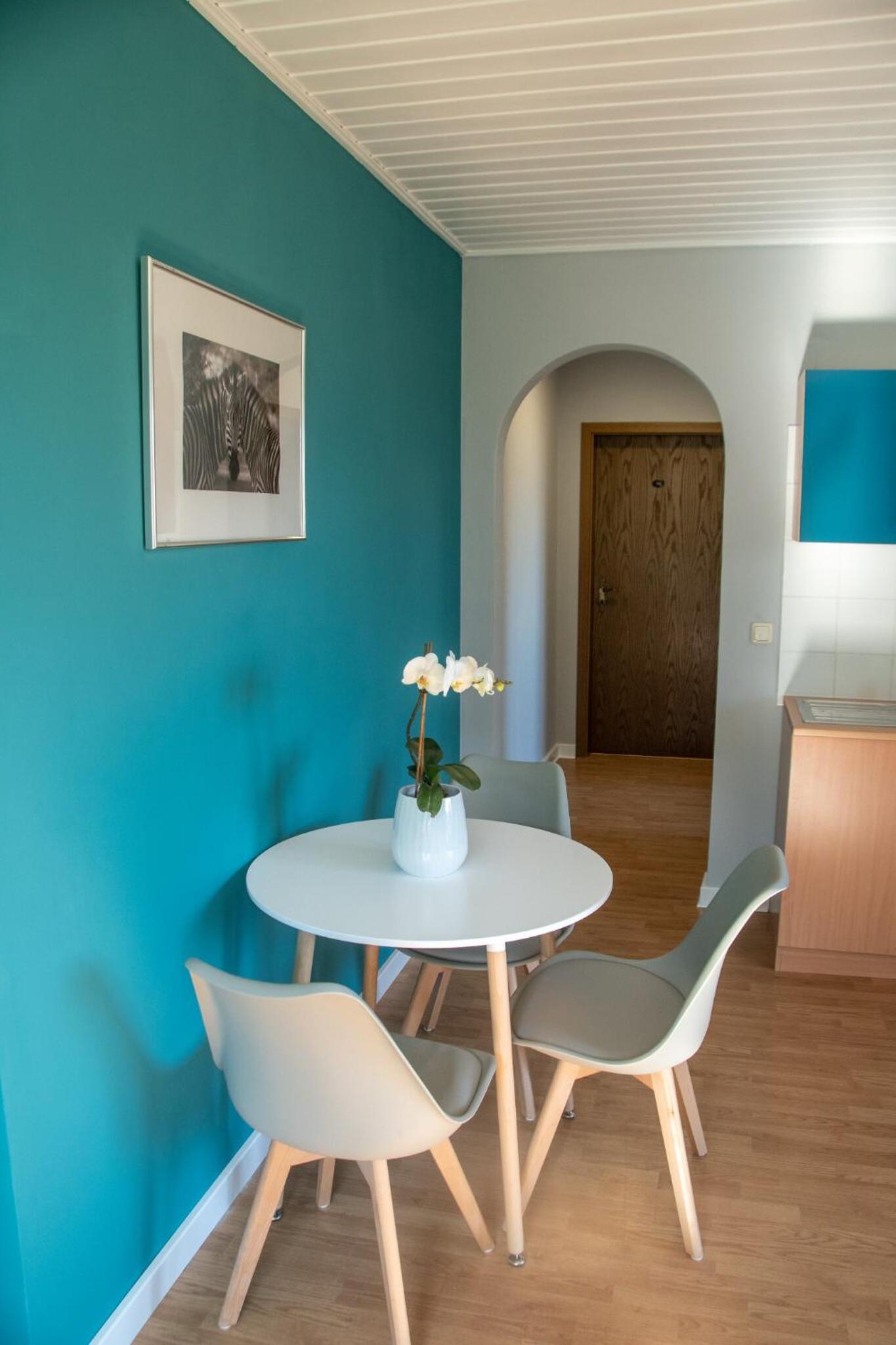 One-Bedroom Apartment with Garden View photo 2