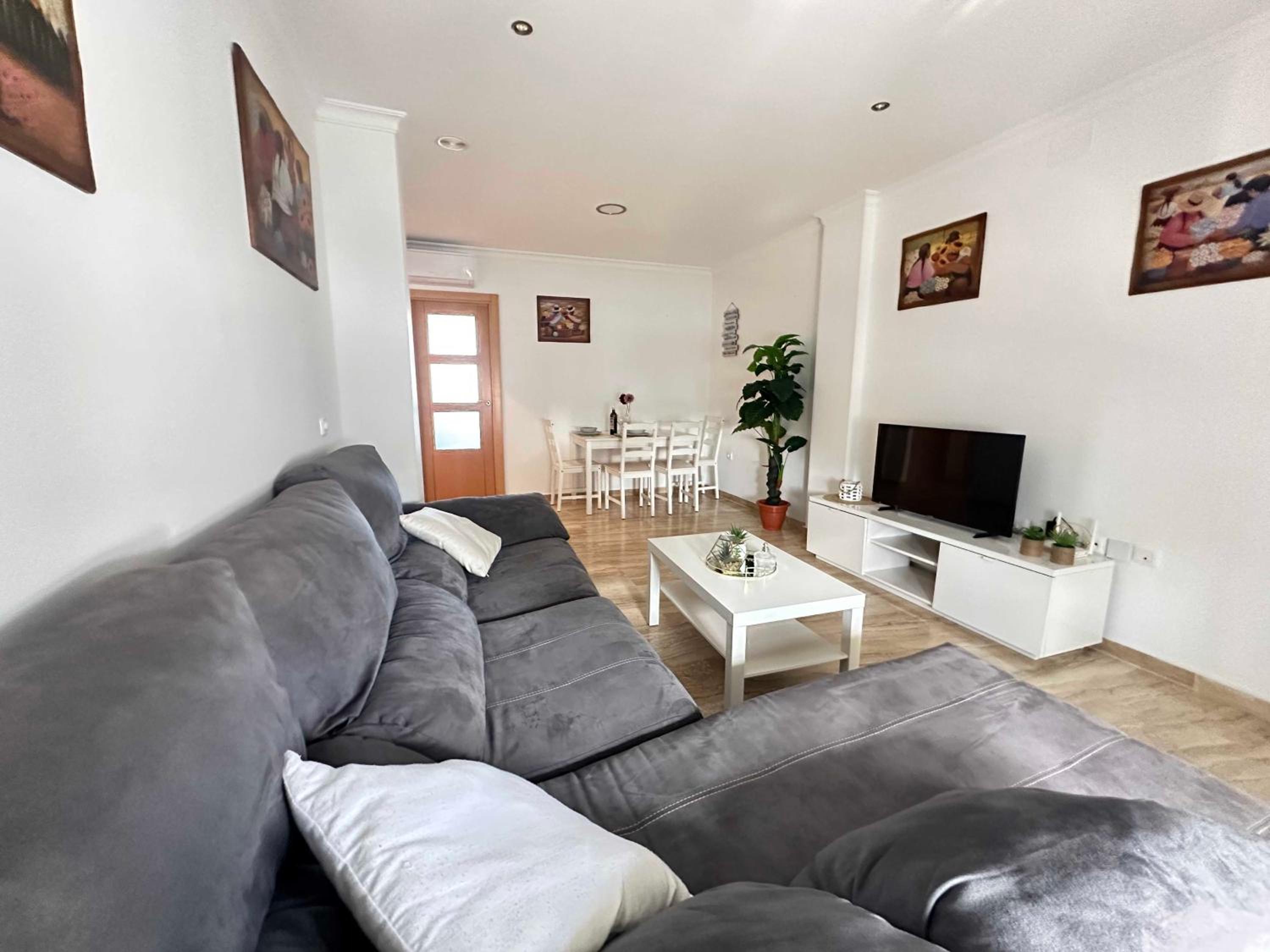 Apartamento con vista a la piscina