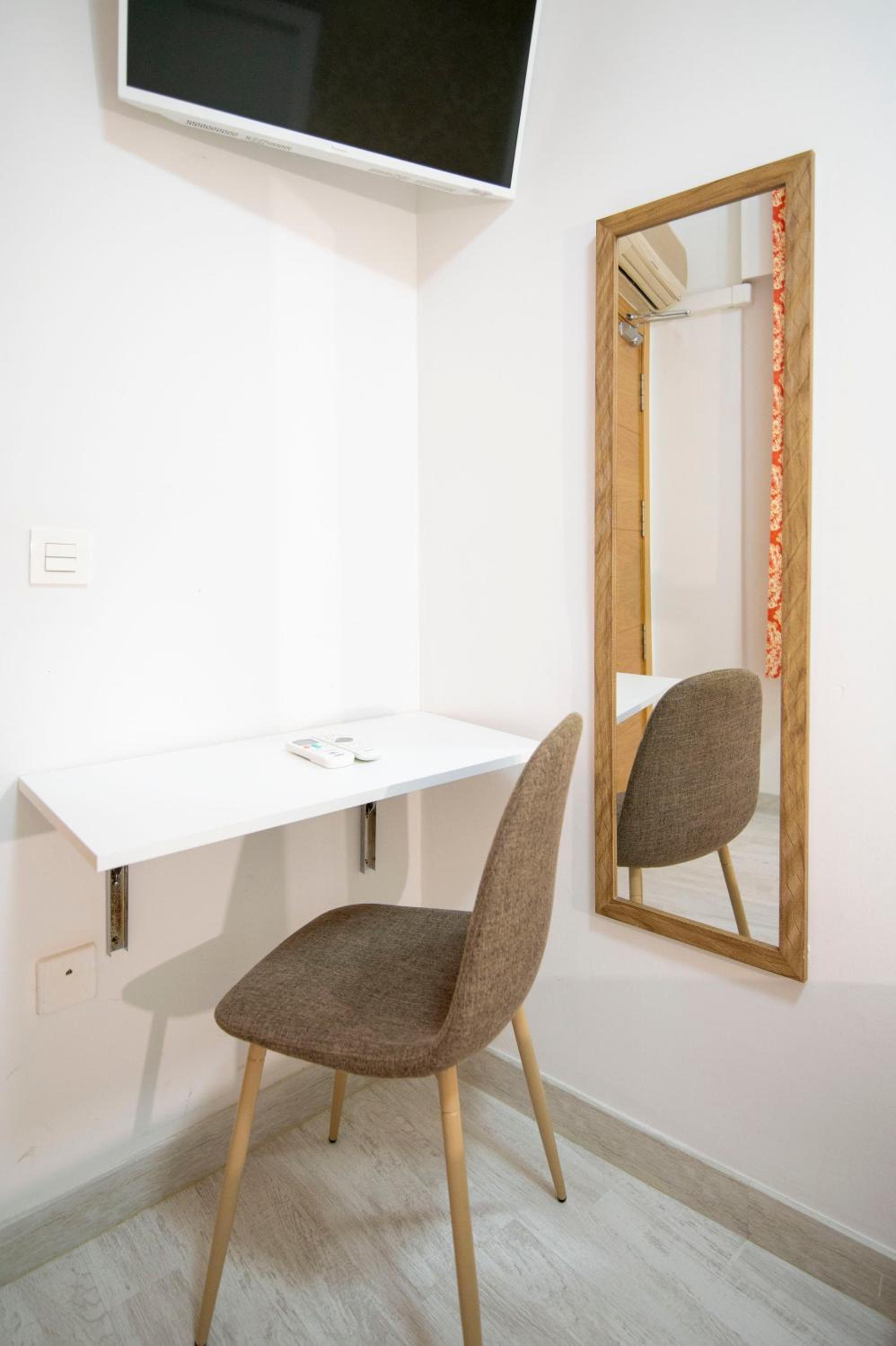 Standard Single Room photo 2